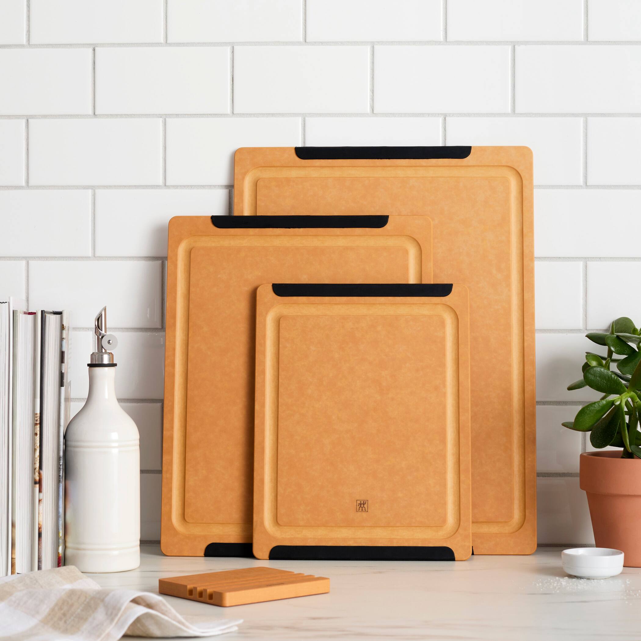 Alt View 2. ZWILLING - ZWILLING Plant Fiber 4-pc Cutting Board Set - Natural.