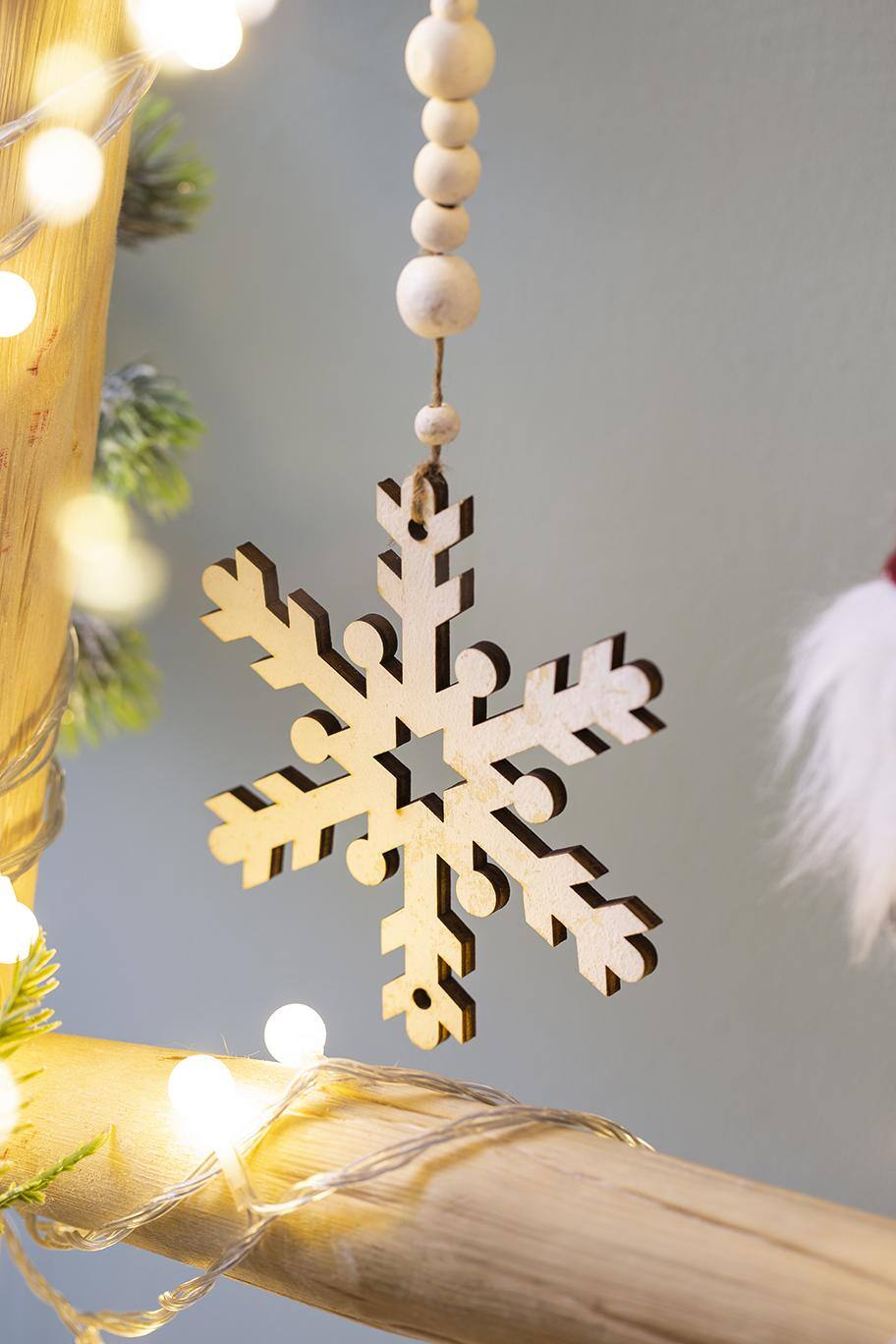 Left. Dexmalle - Dexmalle-Christmas Tree Decor Hanging Snowflake Ornament,Set of 12-White - White.