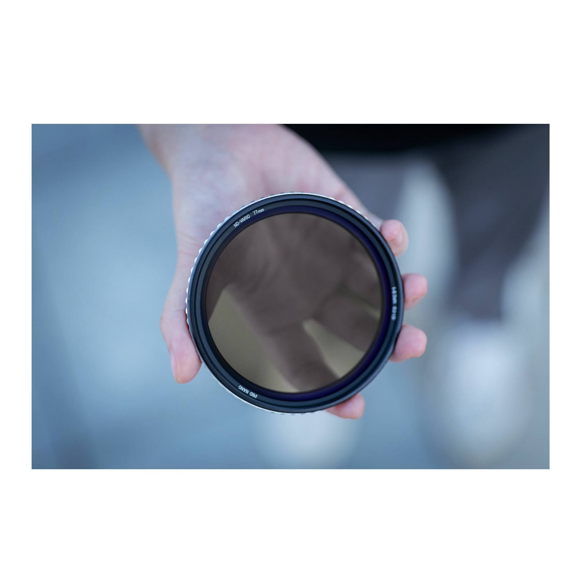 The text on the image reads:

"71mm ND-VARIABLE ND FILTER"