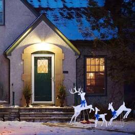 BreeBe - 3-Piece Pre-Lit Reindeer Family Outdoor Christmas Display with 255 LED Lights - White