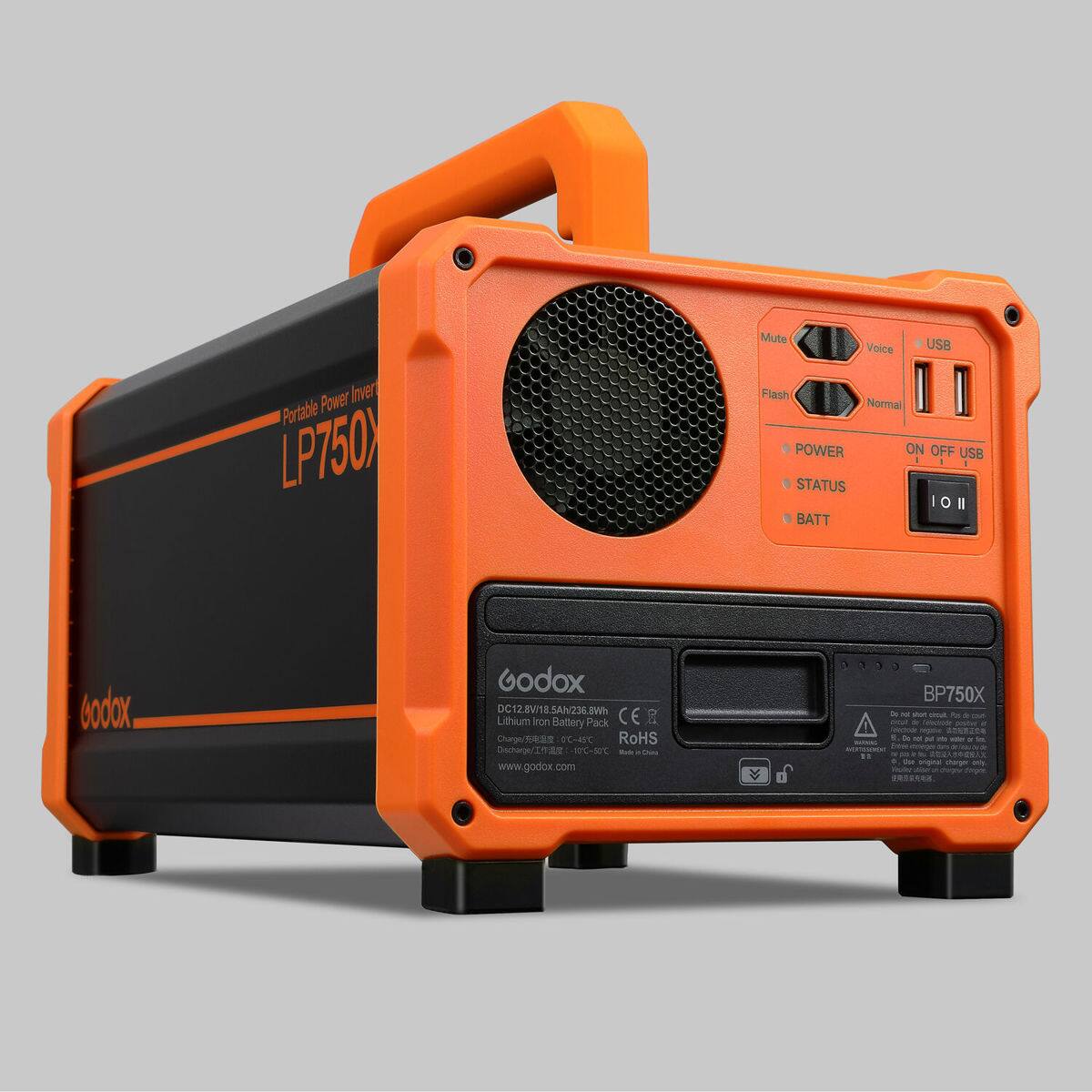 Power Inverter Portable LP750X  
Mute USB Voice Flash Normal  
POWER ON OFF USB STATUS  
10H BATT  
Godox DC 12.8V 15.2Ah 232.8Wh Lithium Iron Battery Pack  
C CER E ngSRs 04 RoHS  
www.godox.com  
BP750X