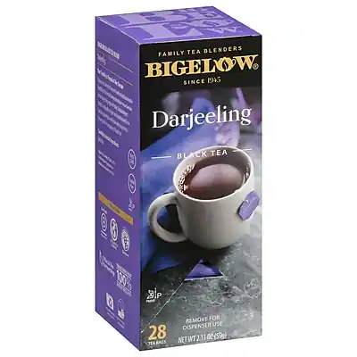 FAMILY TEA BLENDERS
BIGELOW
SINCE 1945
Darjeeling
BLACK TEA
100% Biodegradable
REMOVE FOR DISPENSER USE
28 TEA BAGS
NET WT 2 1/2 OZ (59g)
TEA BASS