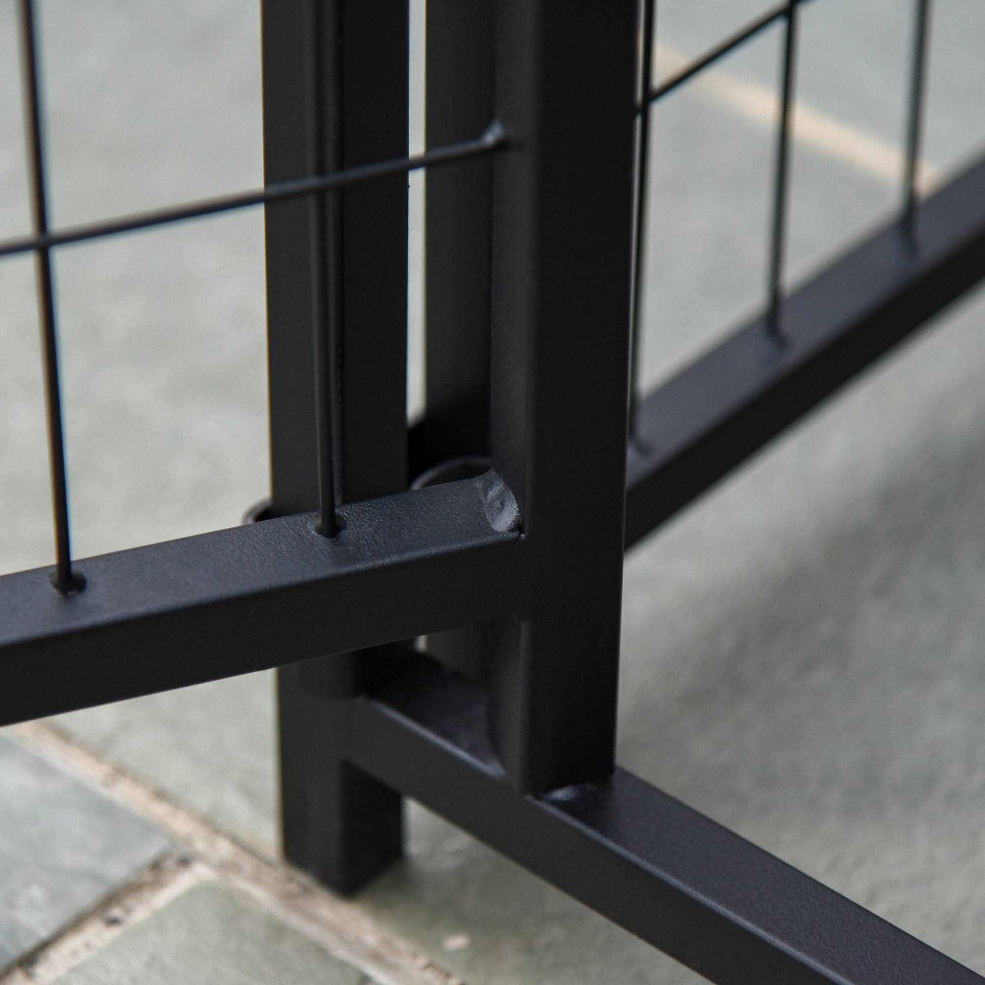 Alt View 5. Pawhut - Outdoor Dog Kennel with Roof, 4'x4'x6' Heavy Duty Wire, Escape-proof Lock, UV-Resistant Cover, for Medium Dogs.