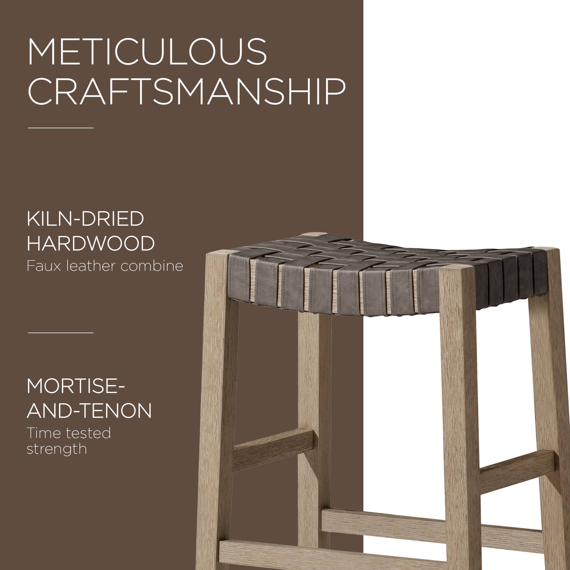 METICULOUS CRAFTSMANSHIP

KILN-DRIED HARDWOOD  
Faux leather combine

MORTISE-AND-TENON  
Time tested strength