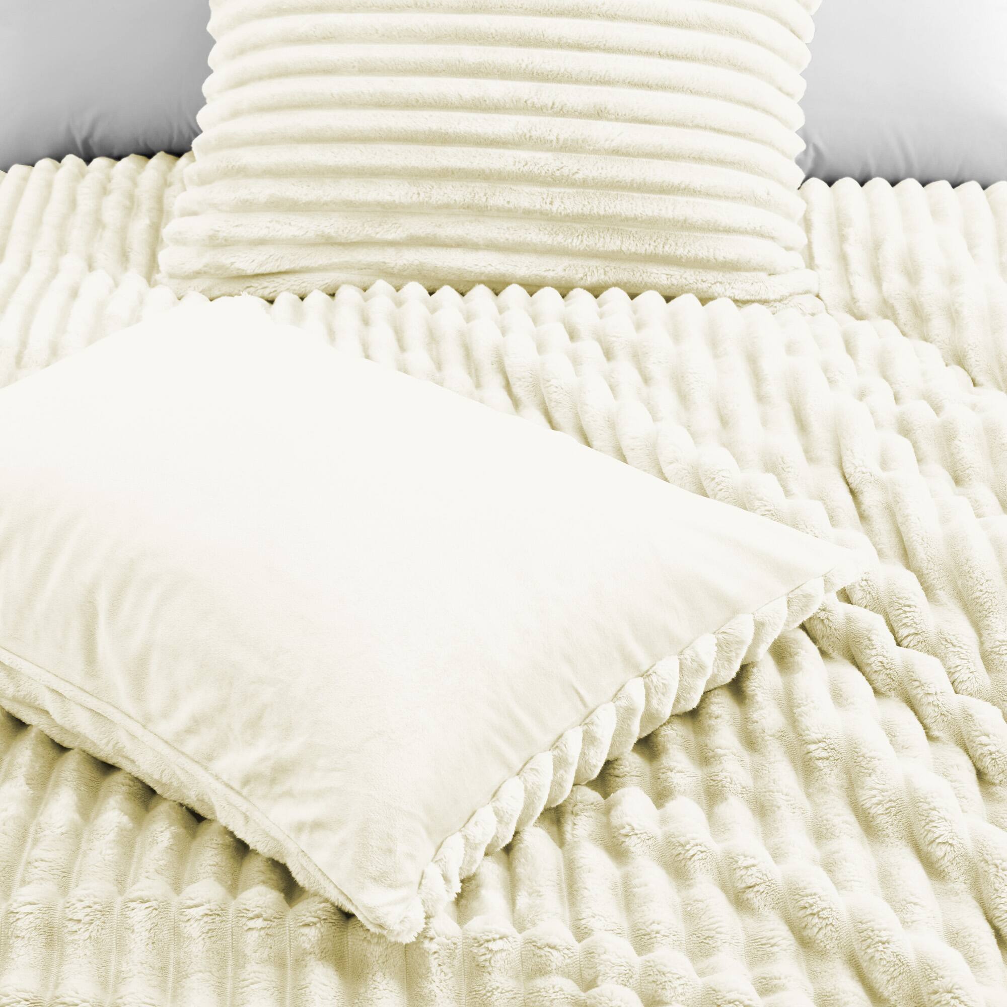 Back. Peace Nest - Peace Nest Flannel Fleece Plush Fuzzy Comforter Set Fluffy Bedding Set with 2 Pillowcases - Cream.