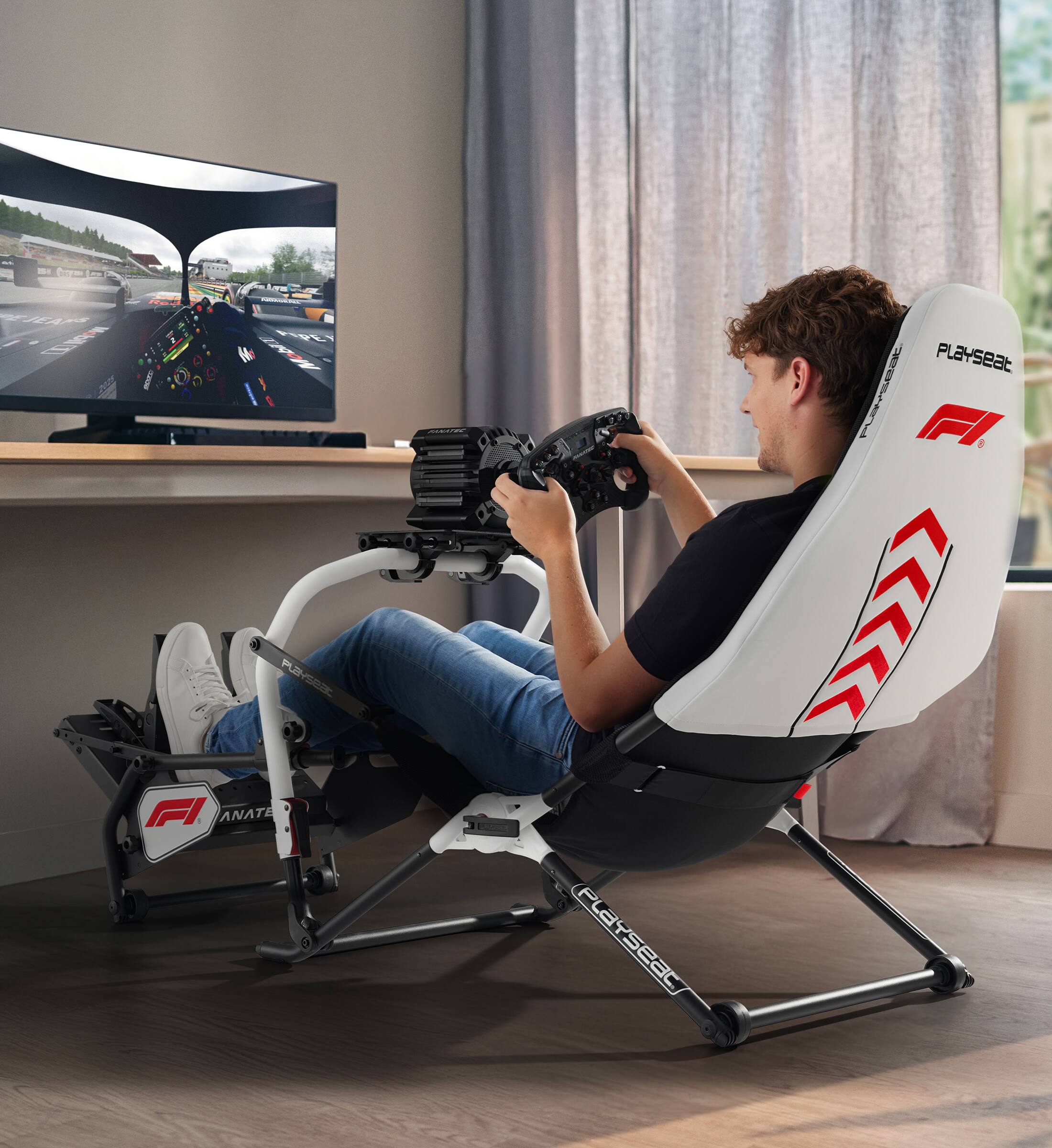 EJEANS PEY PLAYSEER FI ANATE  
SANATEC  
Playseat  
PLAYSEAT FI