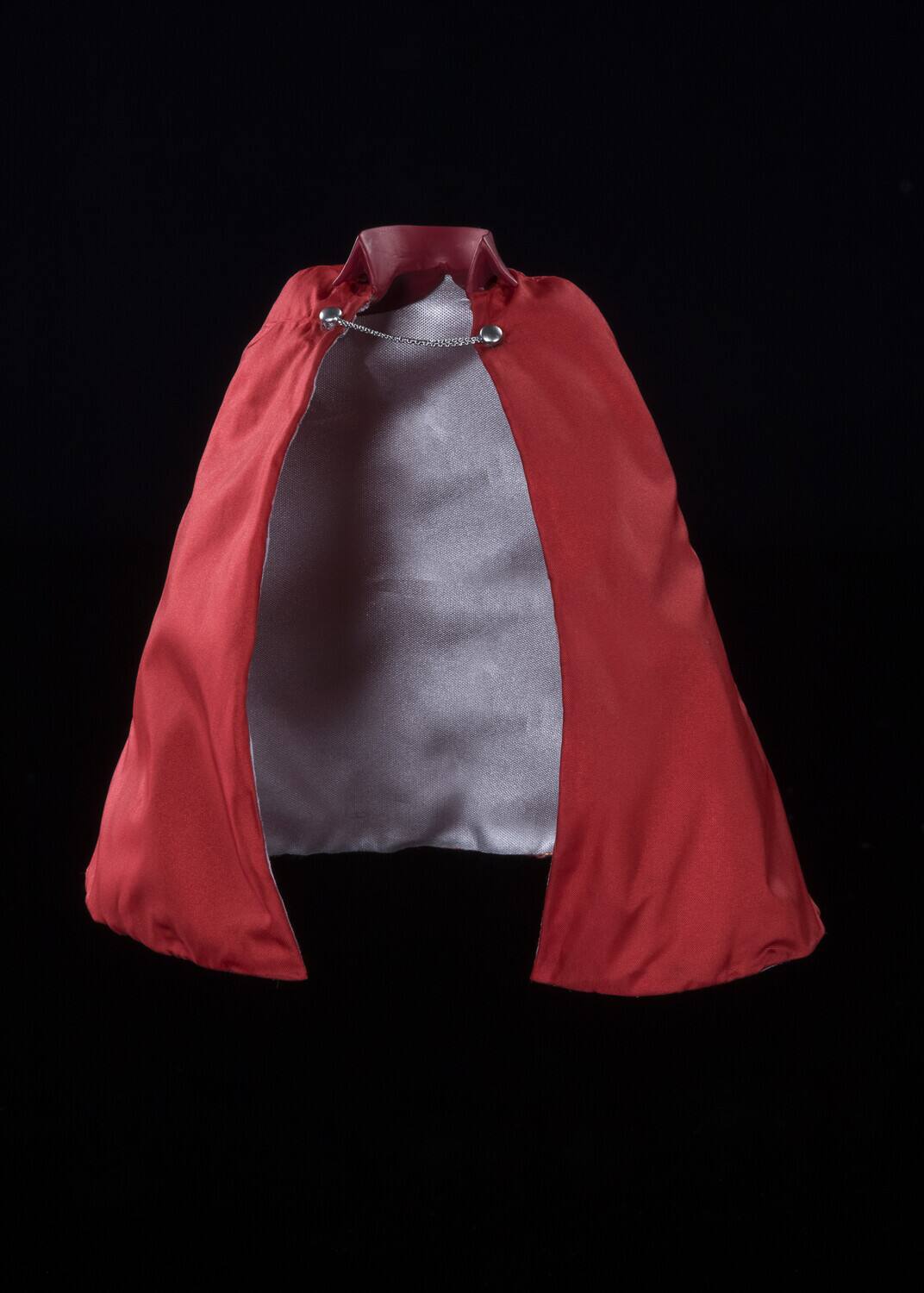 Alt View 1. Bandai - Tamashii Nations - Ultraman - S.H.Figuarts - Brothers' Mantle   - Collectibles - Multicolor.