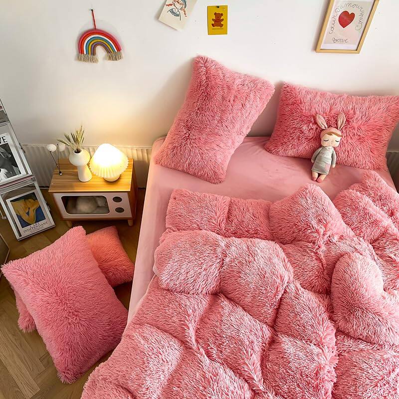 Sure, here is the corrected and grouped text from the image:

- "COURAGE"
- "amour"
- "COURAGE"
- "amour"
- "beave"