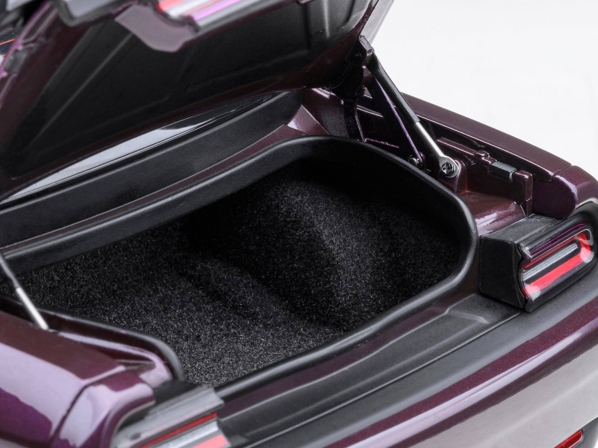 Alt View 7. Autoart - 2022 Dodge Challenger R/T Scat Pack Widebody Hellraisin Purple Metallic 1/18 Model Car by Autoart.