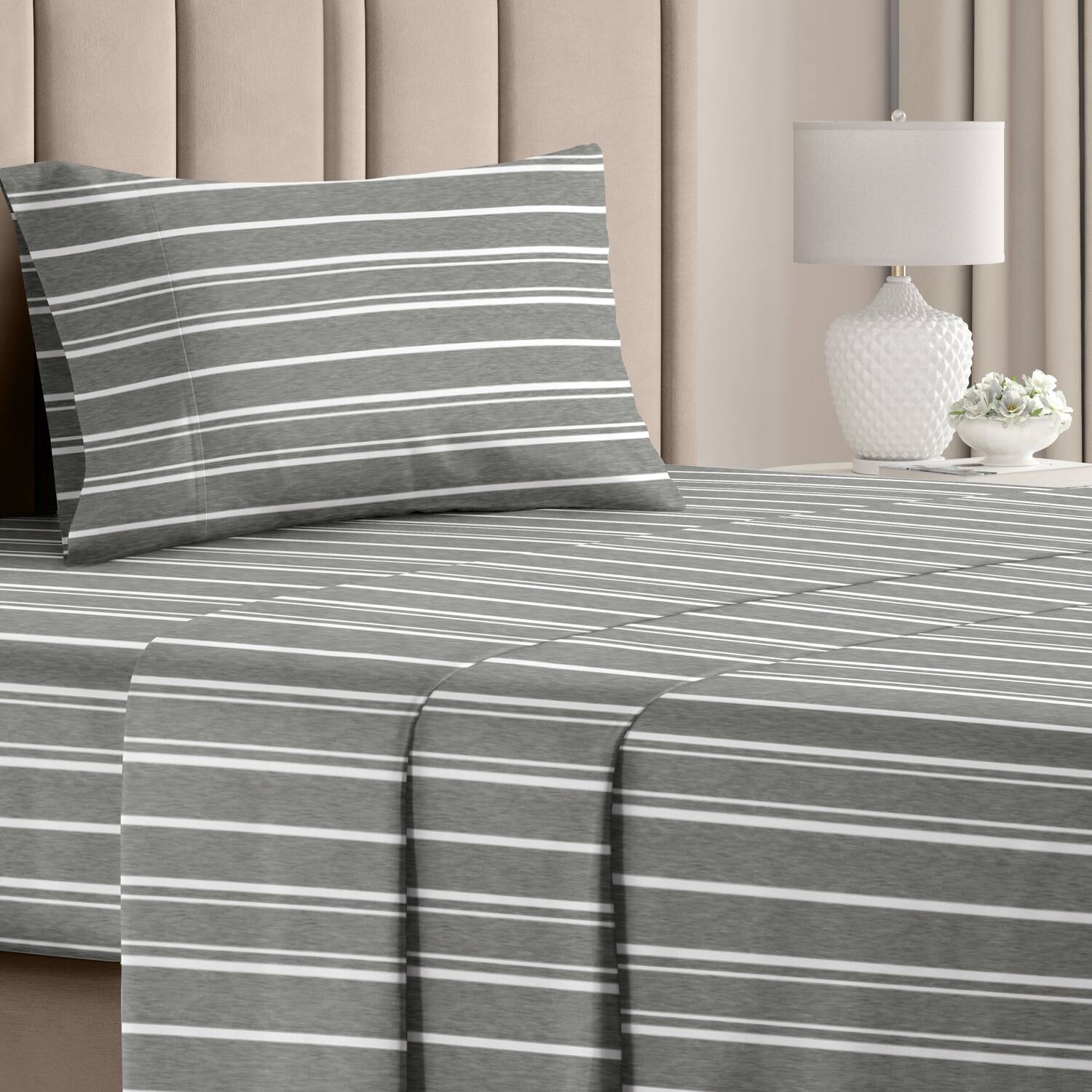 Gray Stripe Pattern