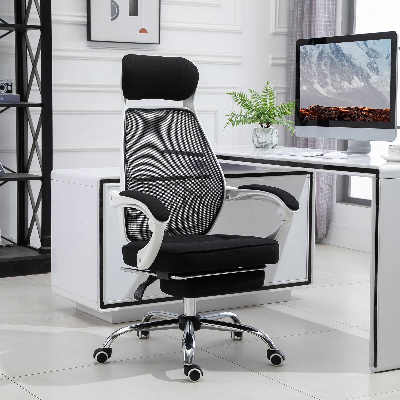 Angle. Vinsetto - Ergonomic Mesh Office Chair with Retractable Footrest - black.