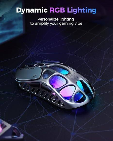 Dynamic RGB Lighting  
Personalize lighting to amplify your gaming vibe