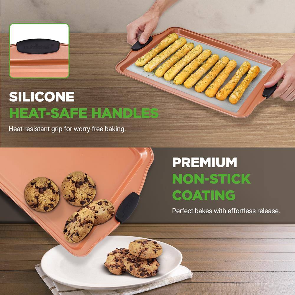 SILICONE HEAT-SAFE HANDLES  
Heat-resistant grip for worry-free baking.

PREMIUM NON-STICK COATING  
Perfect bakes with effortless release.