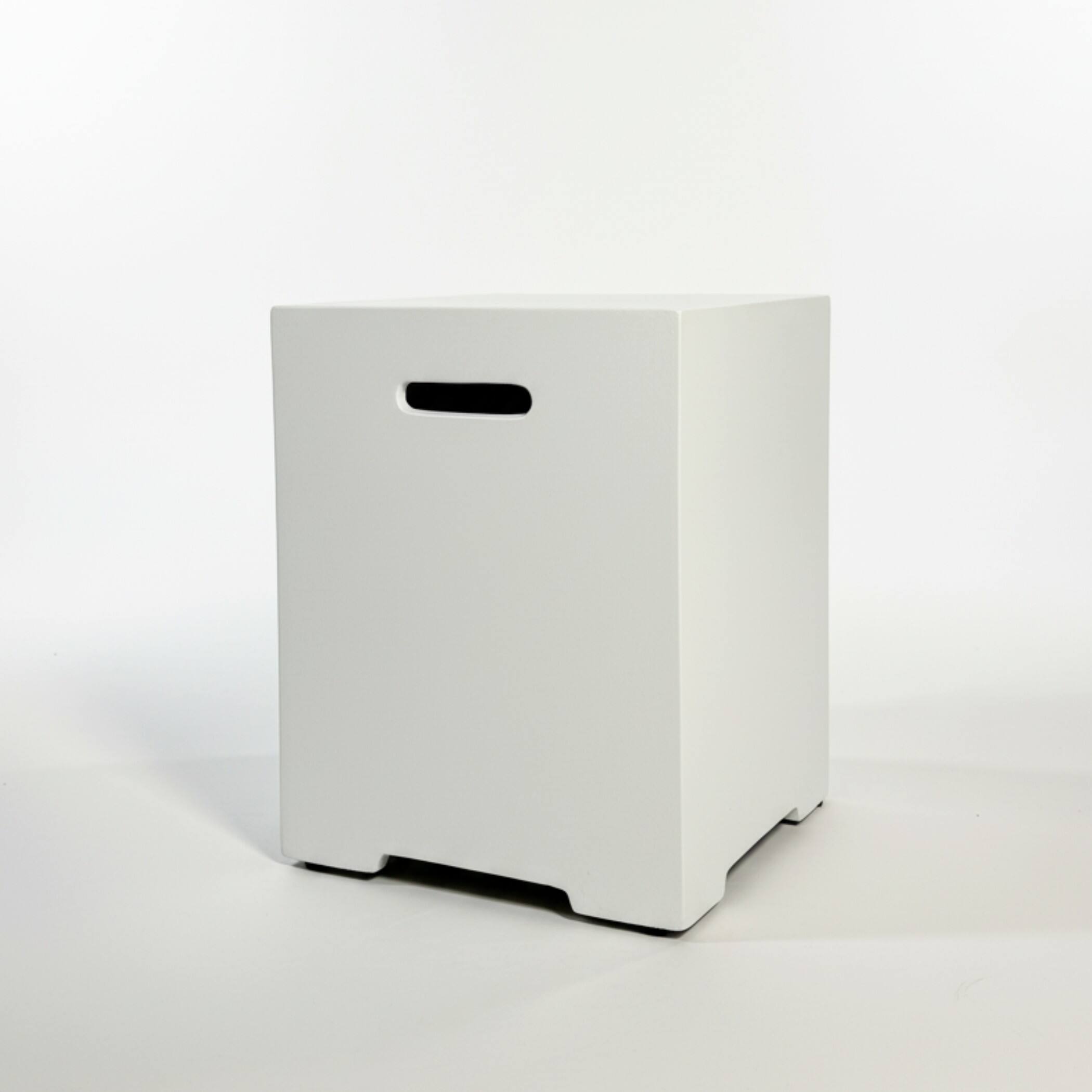 Front. Mondawe - 16 Inch Propane Tank Cover - White.