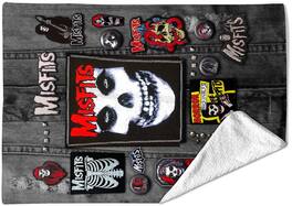 PopMarket - Misfits - Rocksax - Misfits - Battle Vest - Sherpa Fleece Blanket (60 in x 80 in) - Multicolor