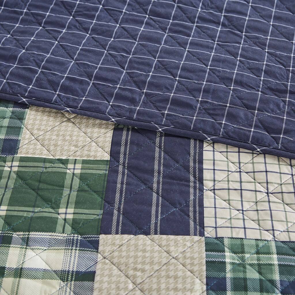 Alt View 5. Gracie Mills - Gracie Mills Otha 3 Peice Plaid Reversible Quilt Set - Green / Navy.