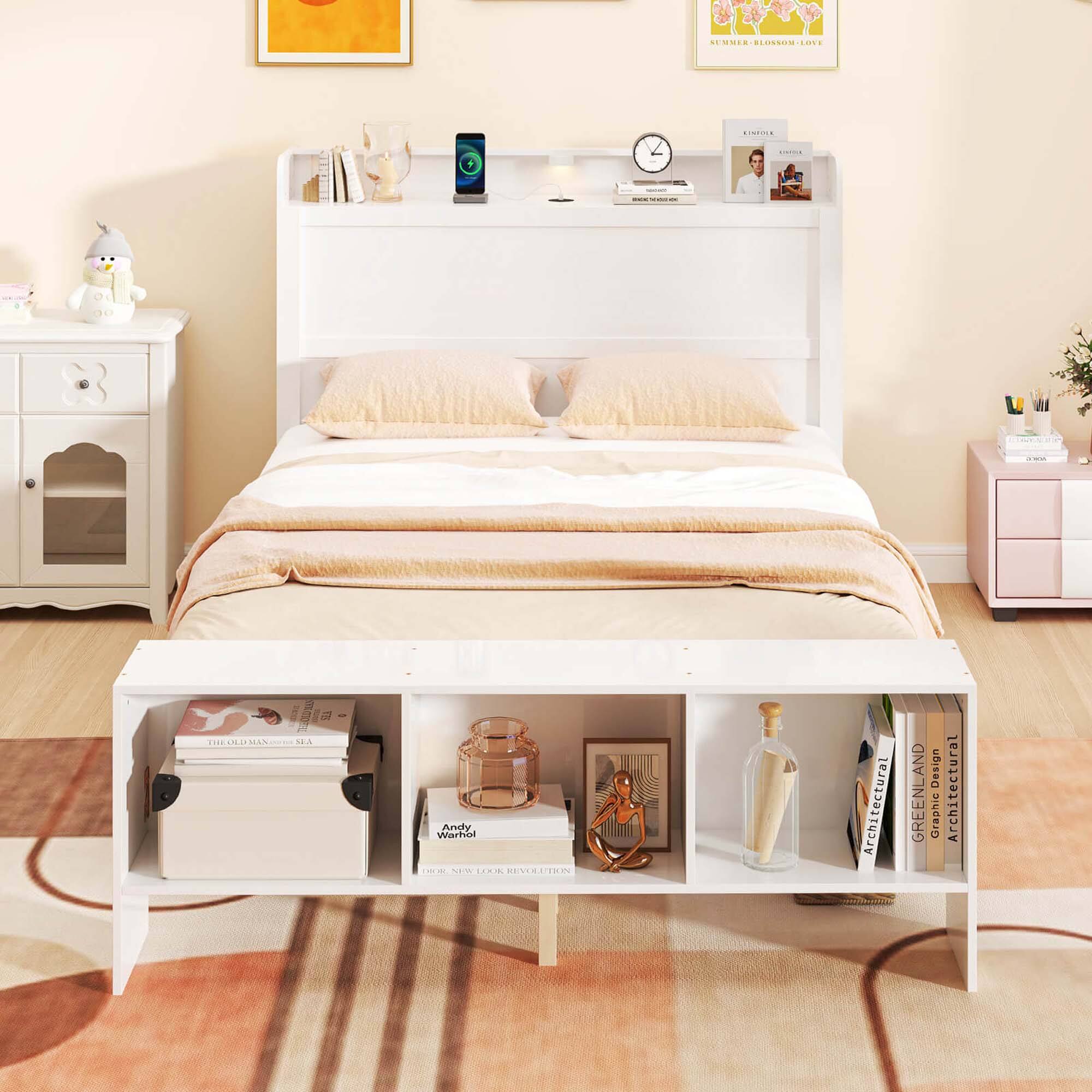 The text on the image reads: "N8-015011 HN.. ........ .... | : Y TR INLAMAN ... : MAN 1  1.4 Andy wrtel  .. LXH REVERAITHIN Architectural Design GREENLAND Graphic Architectural."