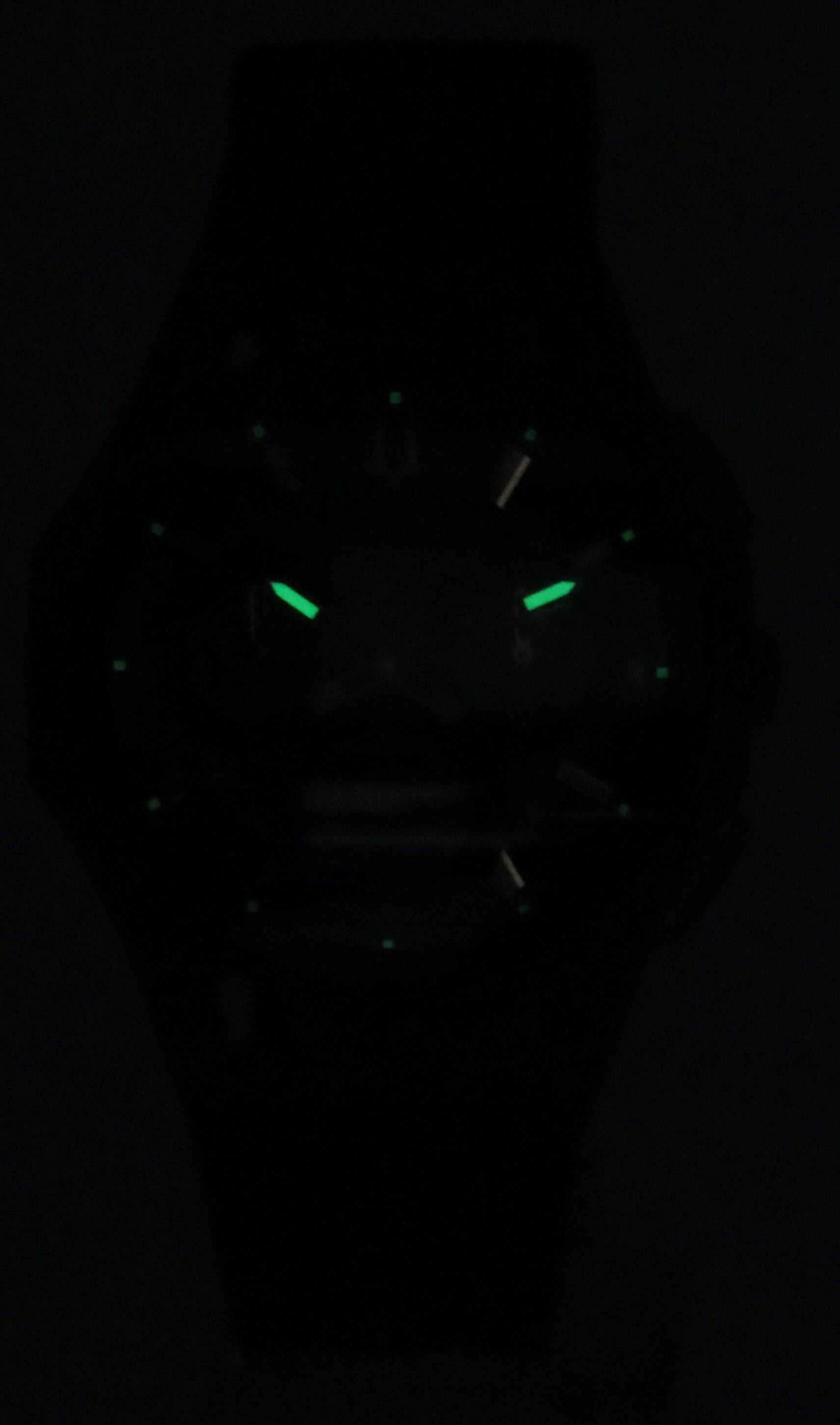 Angle. Bulova - Curv Chronograph Quartz 11 Jewels 98A162 Mens Watch Titanium Case Rubber Strap Grey Dial 30M - Black.