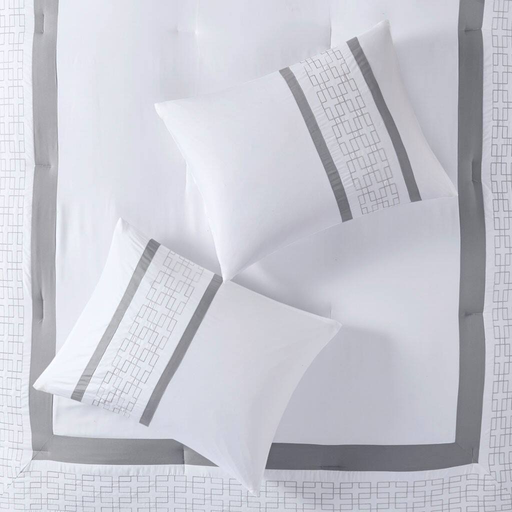 Alt View 2. Gracie Mills - Gracie Mills Aguilar 8-Piece Embroidered Hotel-Style Comforter Set - White.