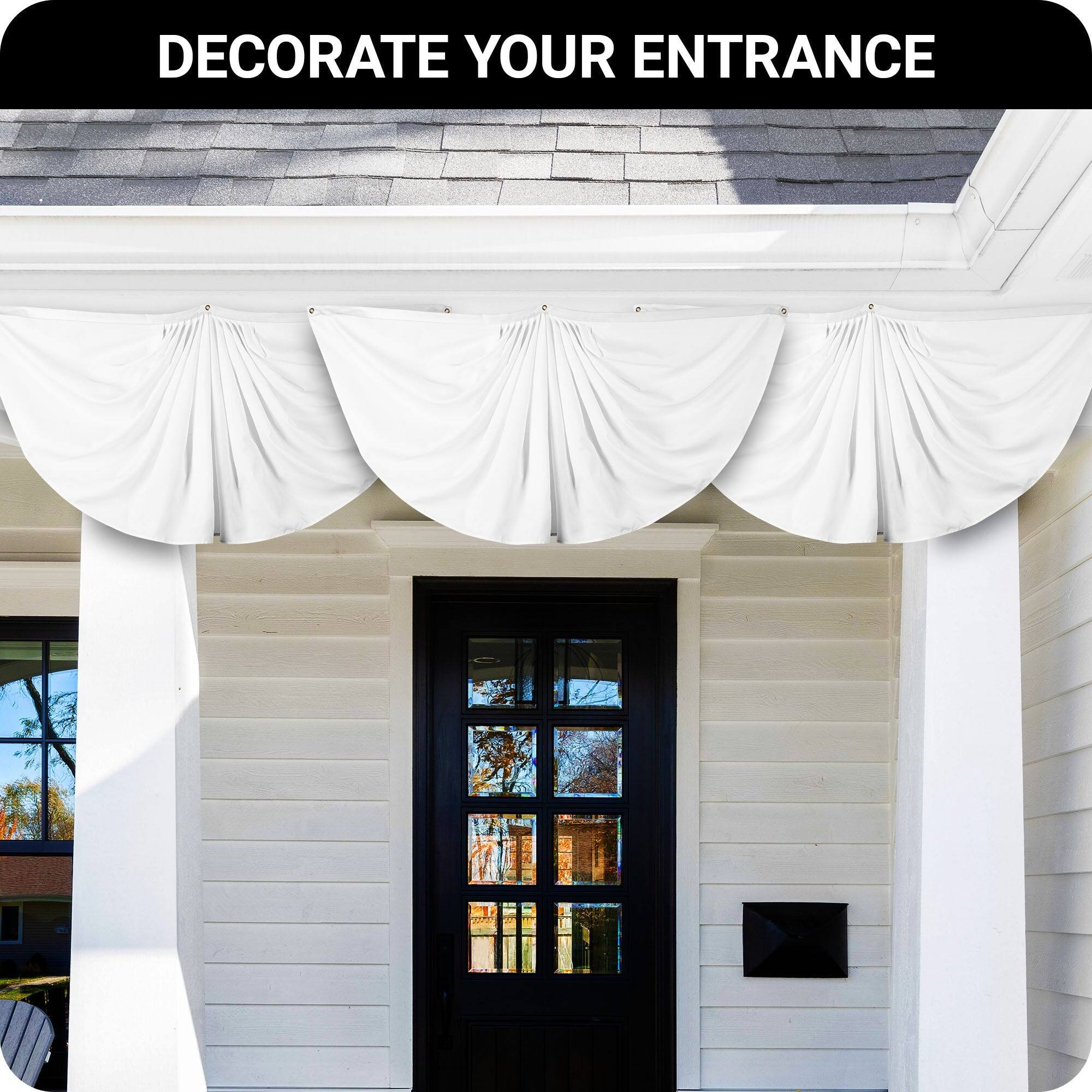 DECORATE YOUR ENTRANCE