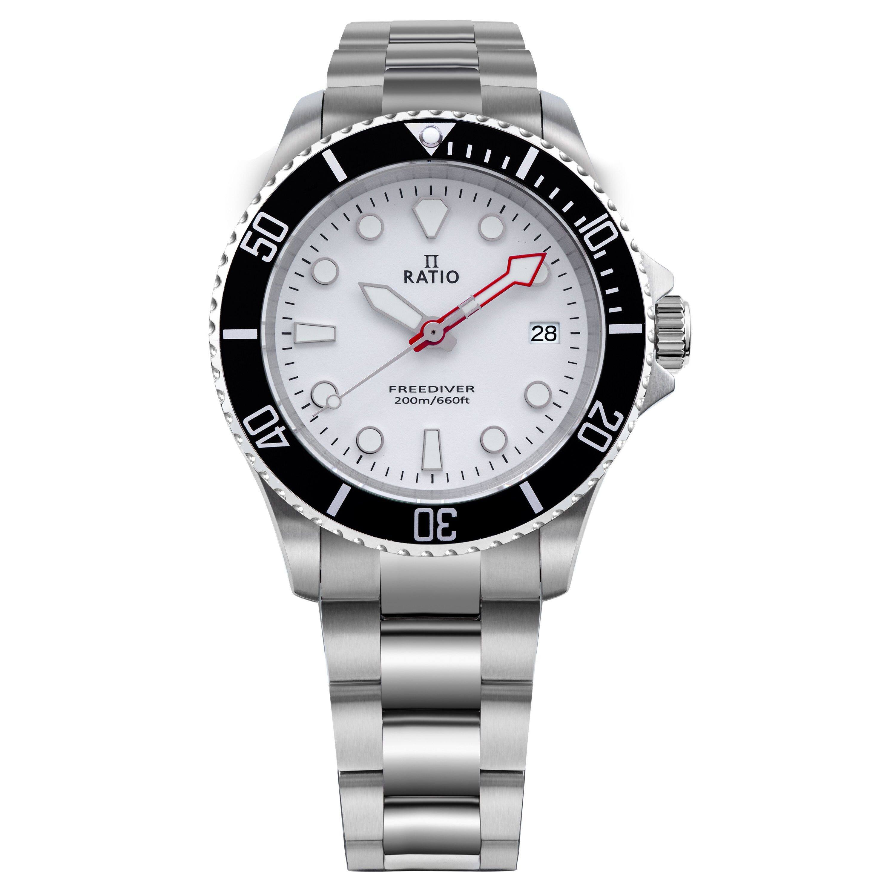 RATIOVER
200m/660ft
FREEDIVER
200m/660ft
28