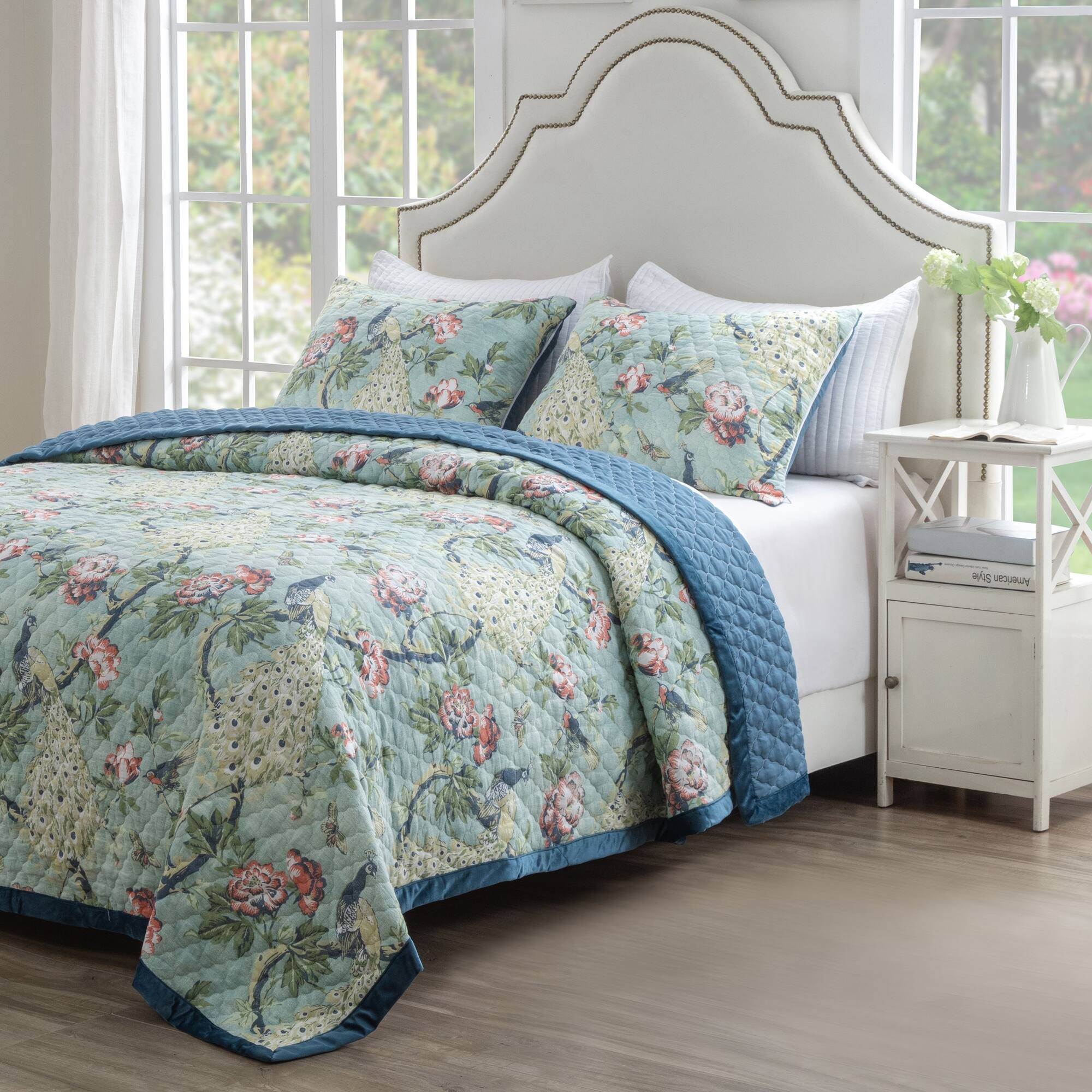 Alt View 1. Greenland Home Fashions - Greenland Home Pavona Velvet Embellished Quilt Set, 2-Piece Twin/XL, Jade - Jade.