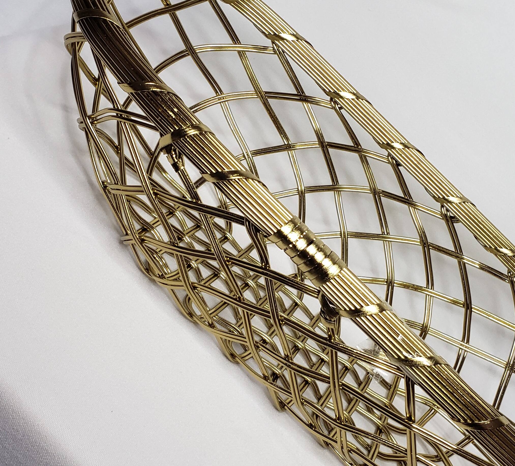 Angle. Jiallo - Gold Metallic Oval basket 16 x 8.25" - Gold.