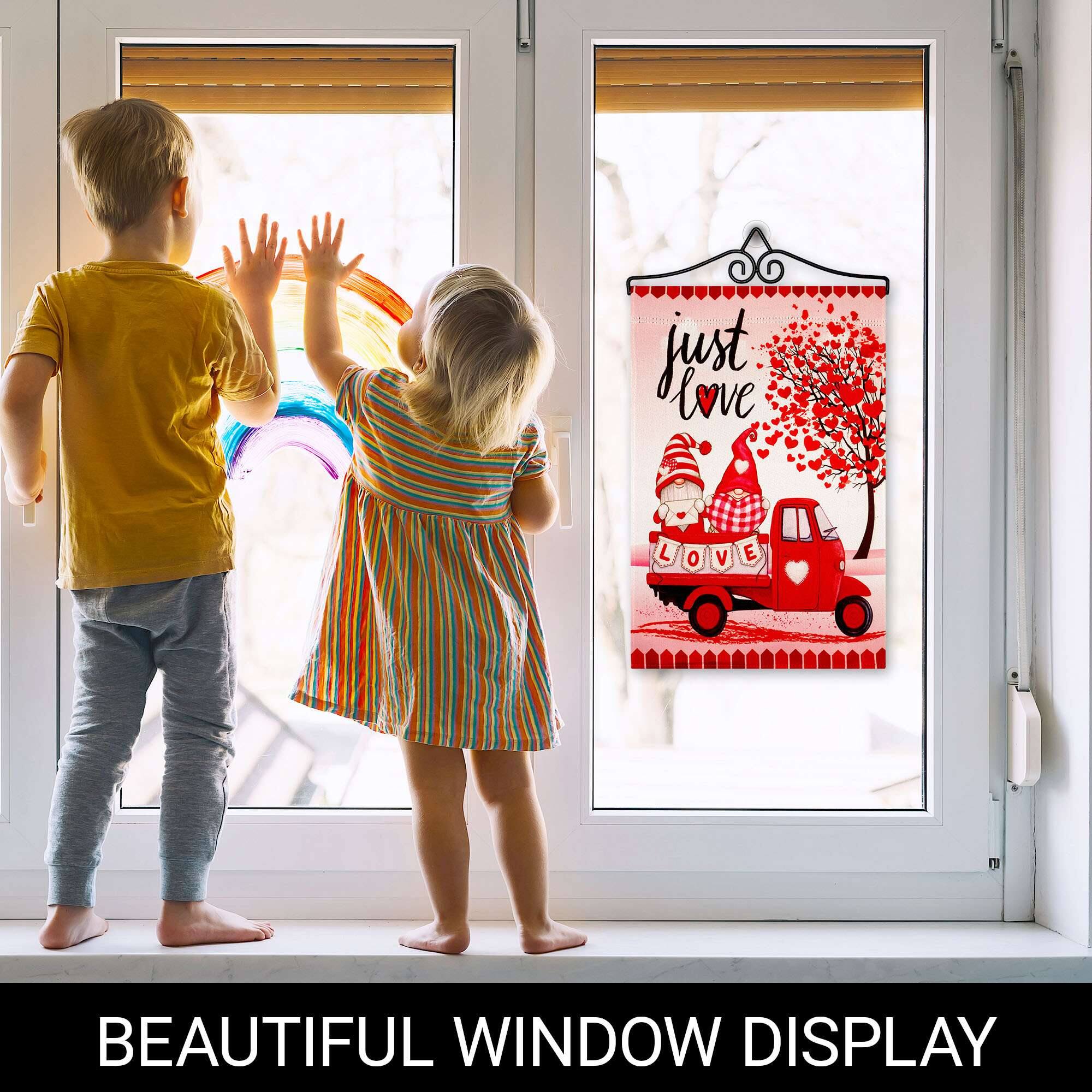 I just love LOVE BEAUTIFUL WINDOW DISPLAY