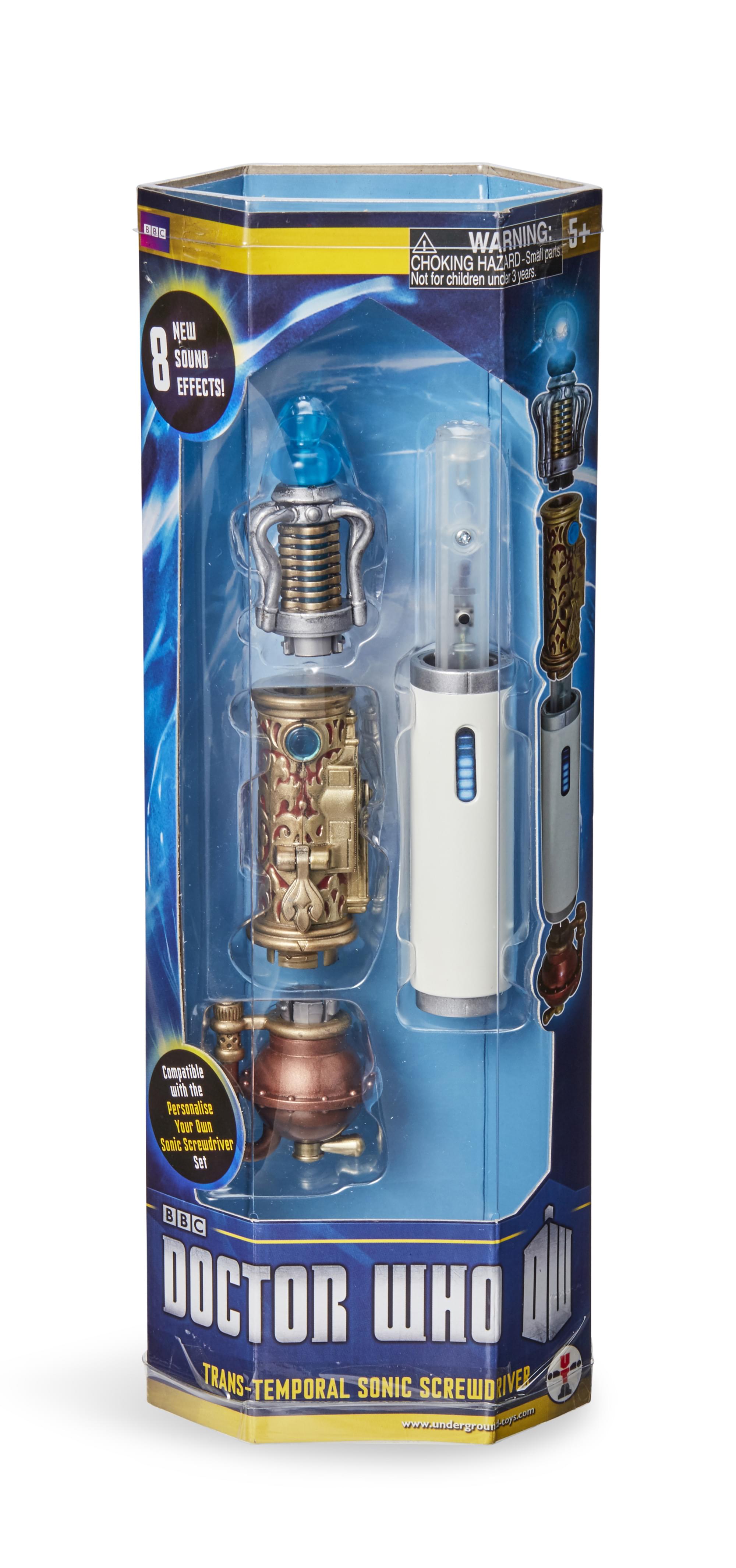 BON NEW 8 SOUND EFFECTS!  
WARNING: 5+ CHOKING HAZARD - Small parts. Not for children under 3 years.  
Compatible with the Personalise Your TUN Sonic Screwdriver Set  
BBC DOCTOR WHO TRANS-TEMPORAL SONIC SCREWDRIVER  
www.andegoan4y.com