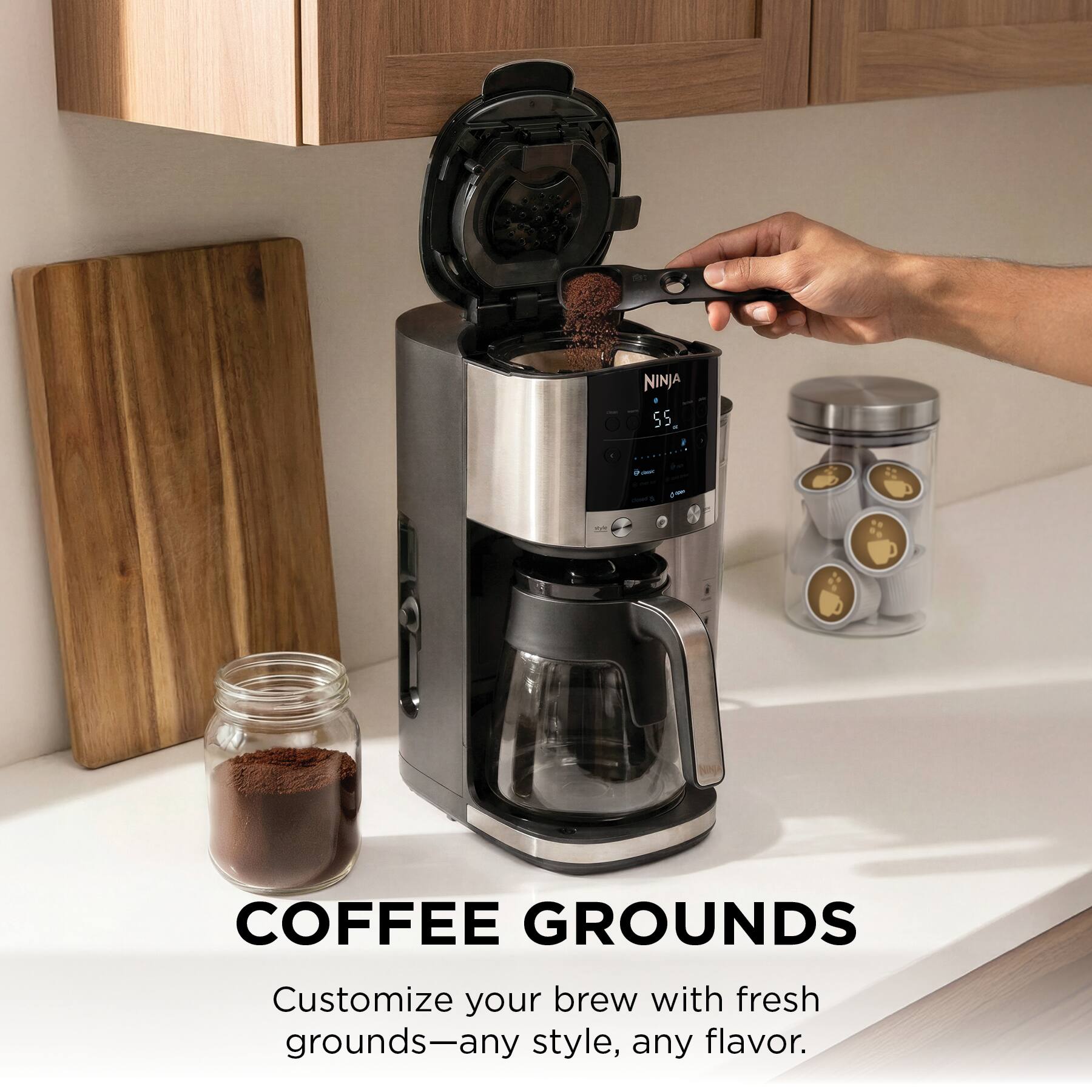 NINJA S5, odd. COFFEE GROUNDS Customize your brew with fresh grounds—any style, any flavor.