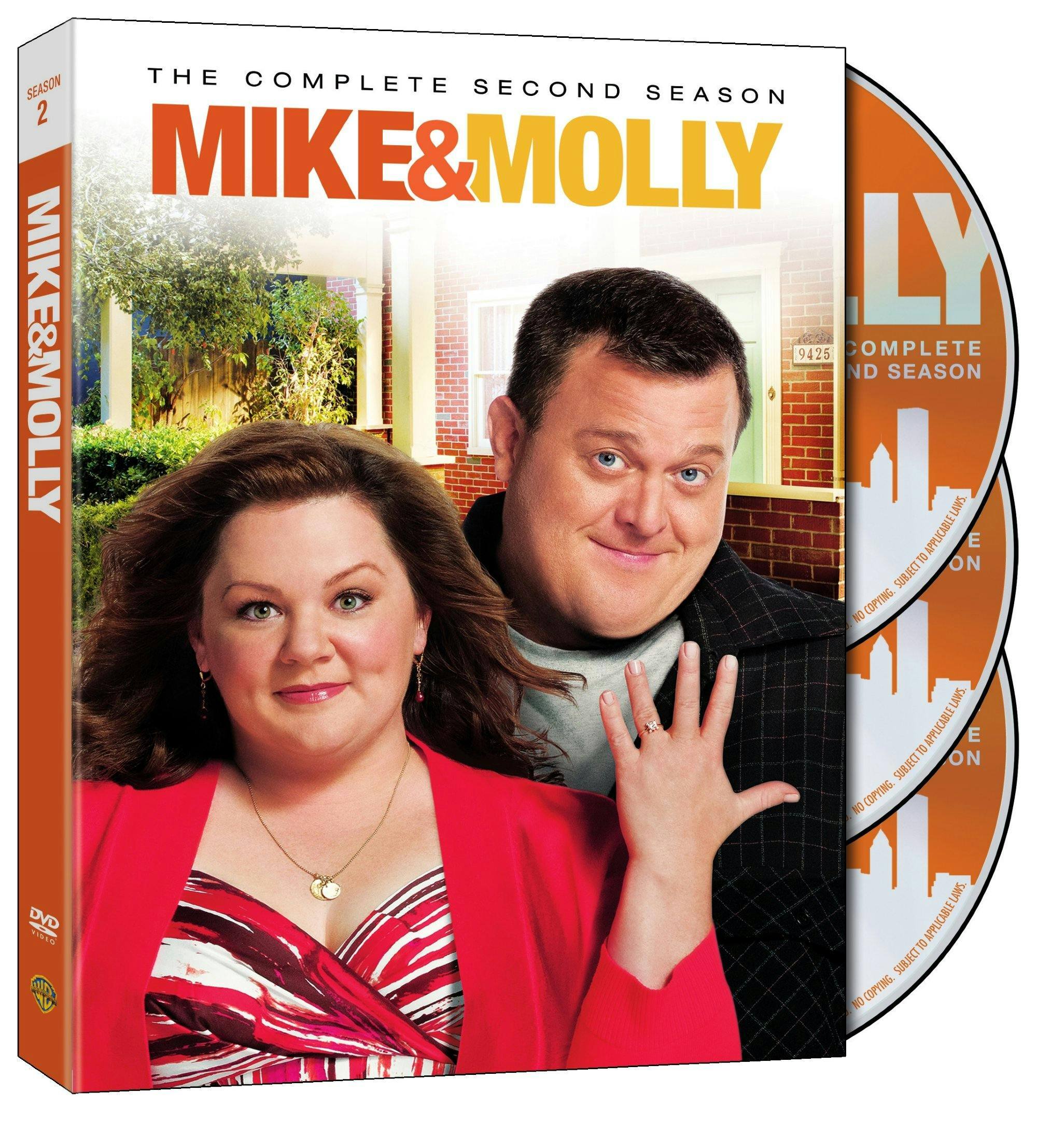 Angle. Mike & Molly: The Complete Second Season [DVD].