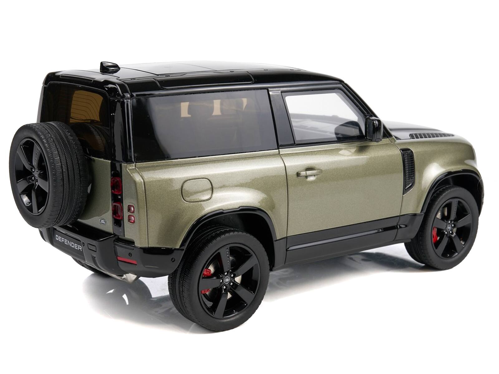 Alt View 3. GT Spirit - 2021 Land Rover Defender 90 P400 X-Dynamic HSE Pangea Green Metallic 1/18 Model Car by GT Spirit.