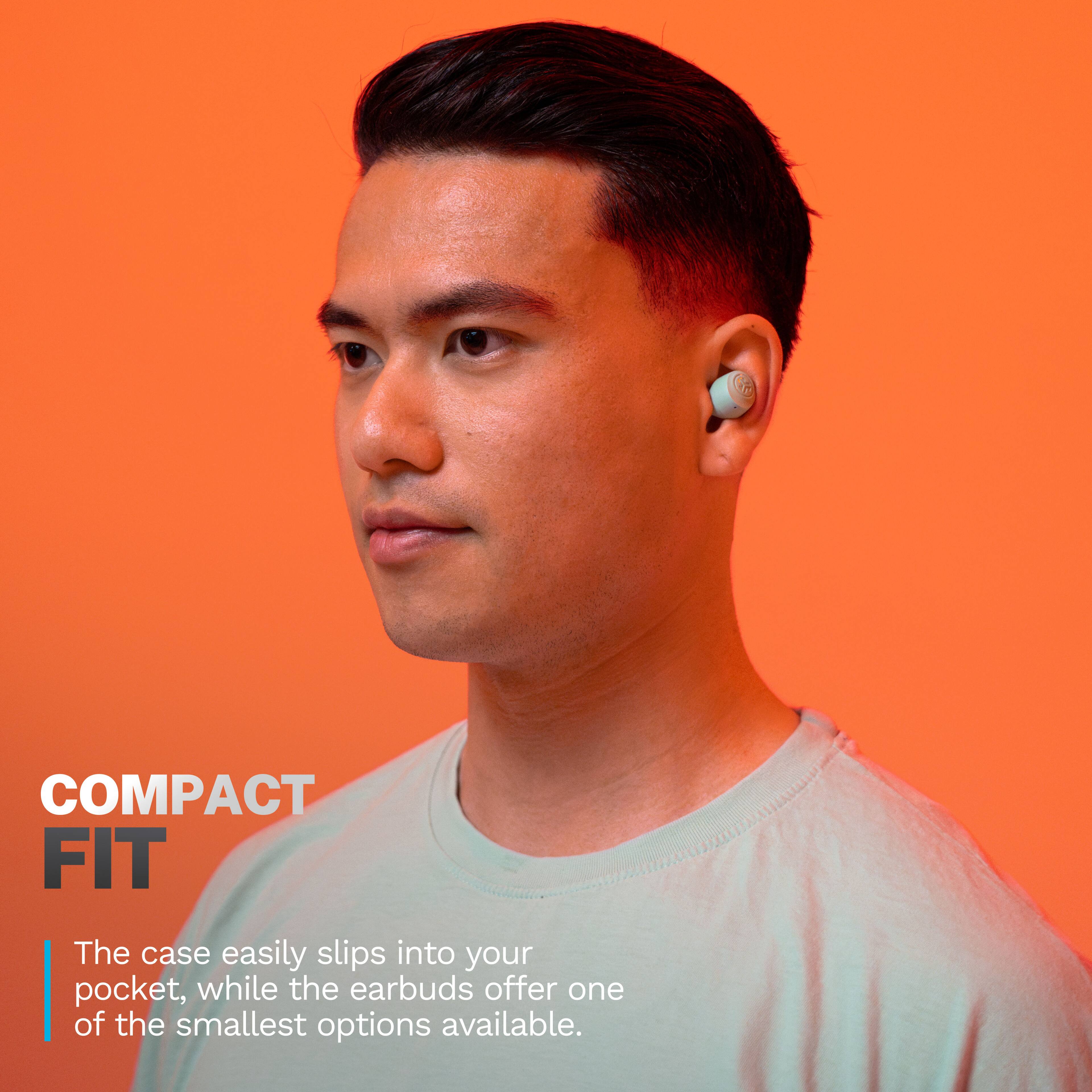 COMPACT FIT
The case easily slips into your pocket, while the earbuds offer one of the smallest options available.
