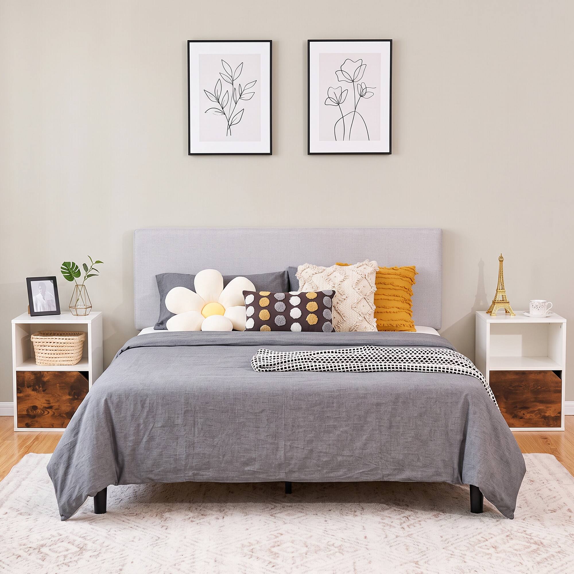 Alt View 4. WELLFOR - Set of 2 Nightstands for Living Room - White.