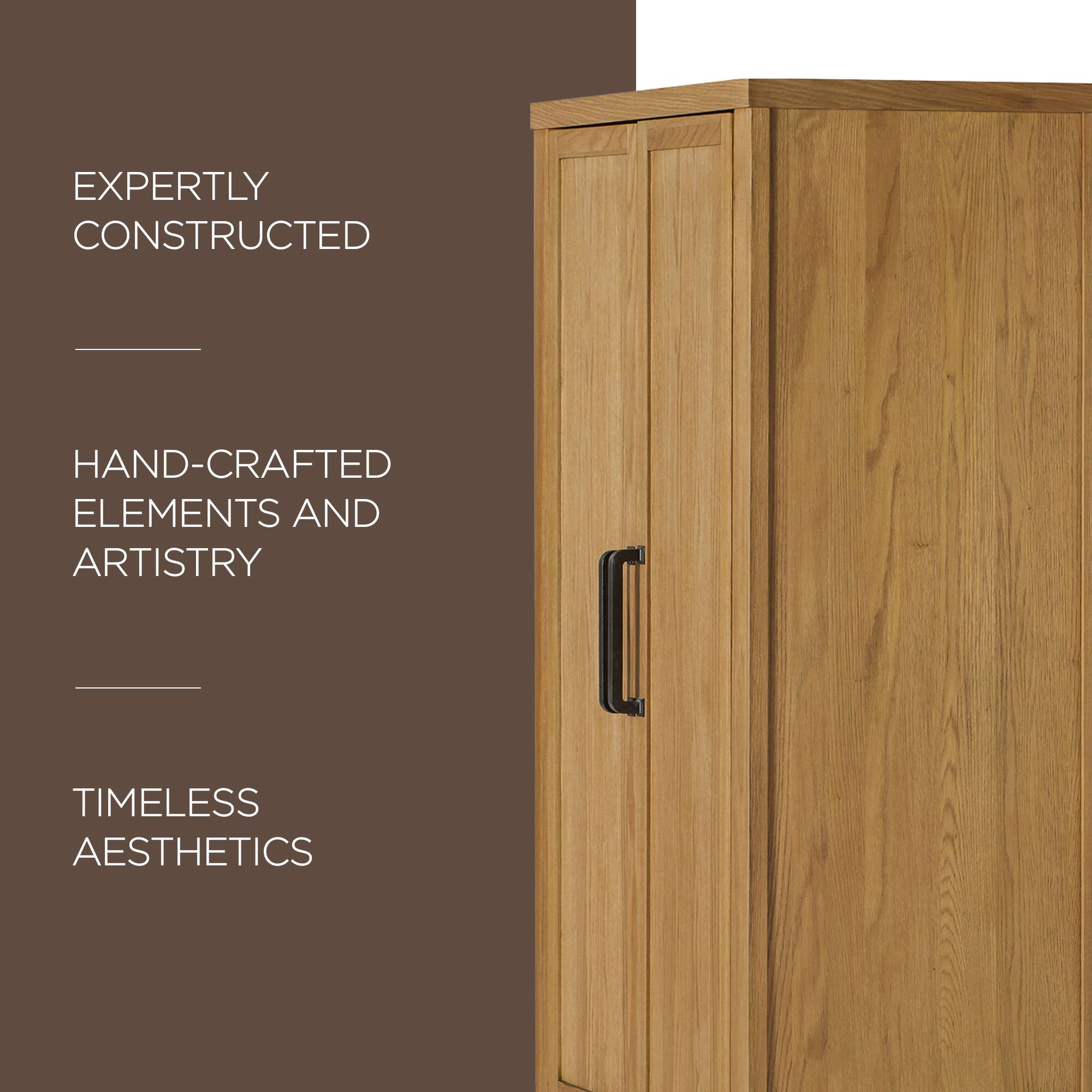 EXPERTLY CONSTRUCTED

HAND-CRAFTED ELEMENTS AND ARTISTRY

TIMELESS AESTHETICS