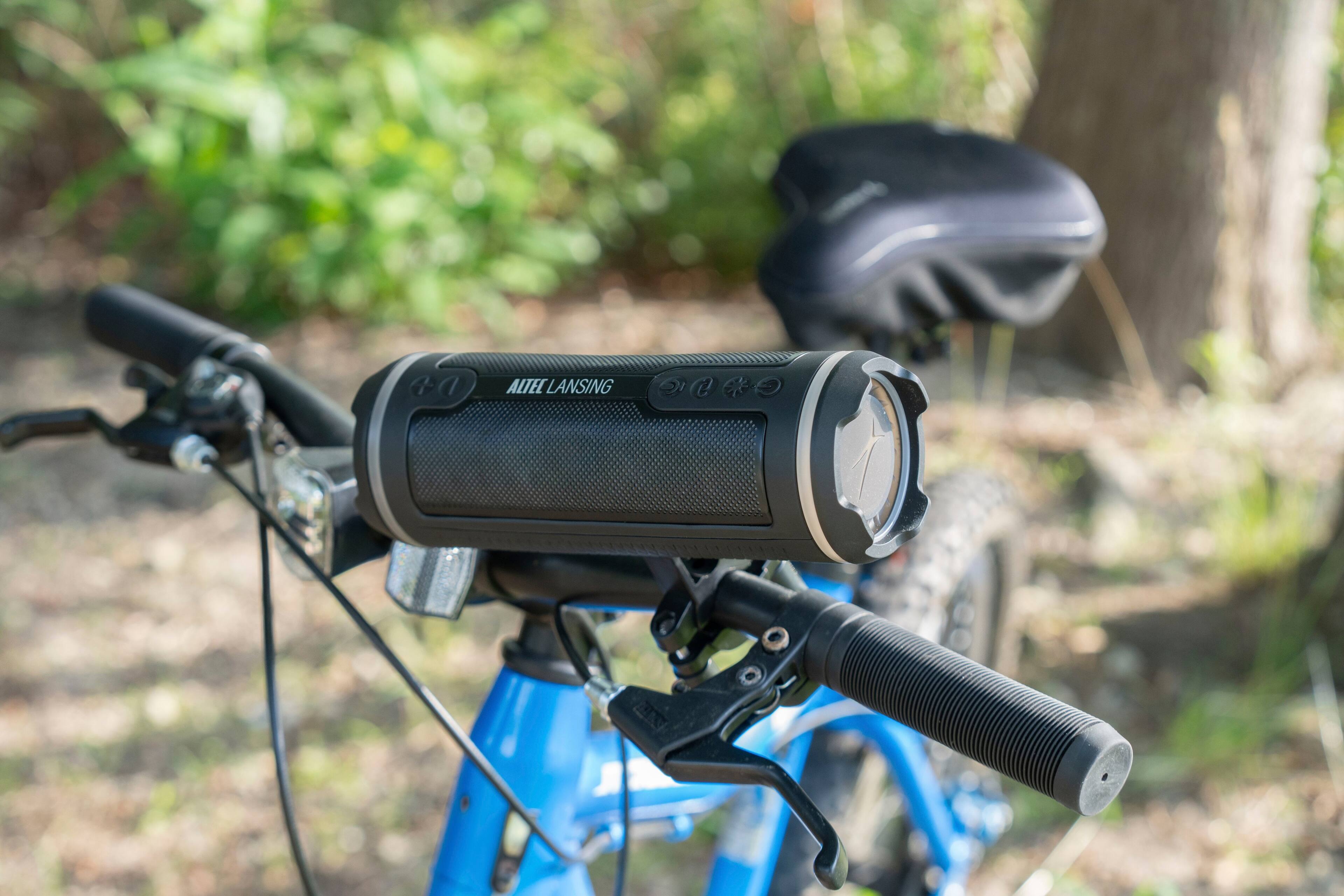 The text on the image reads "Altec Lansing Go."