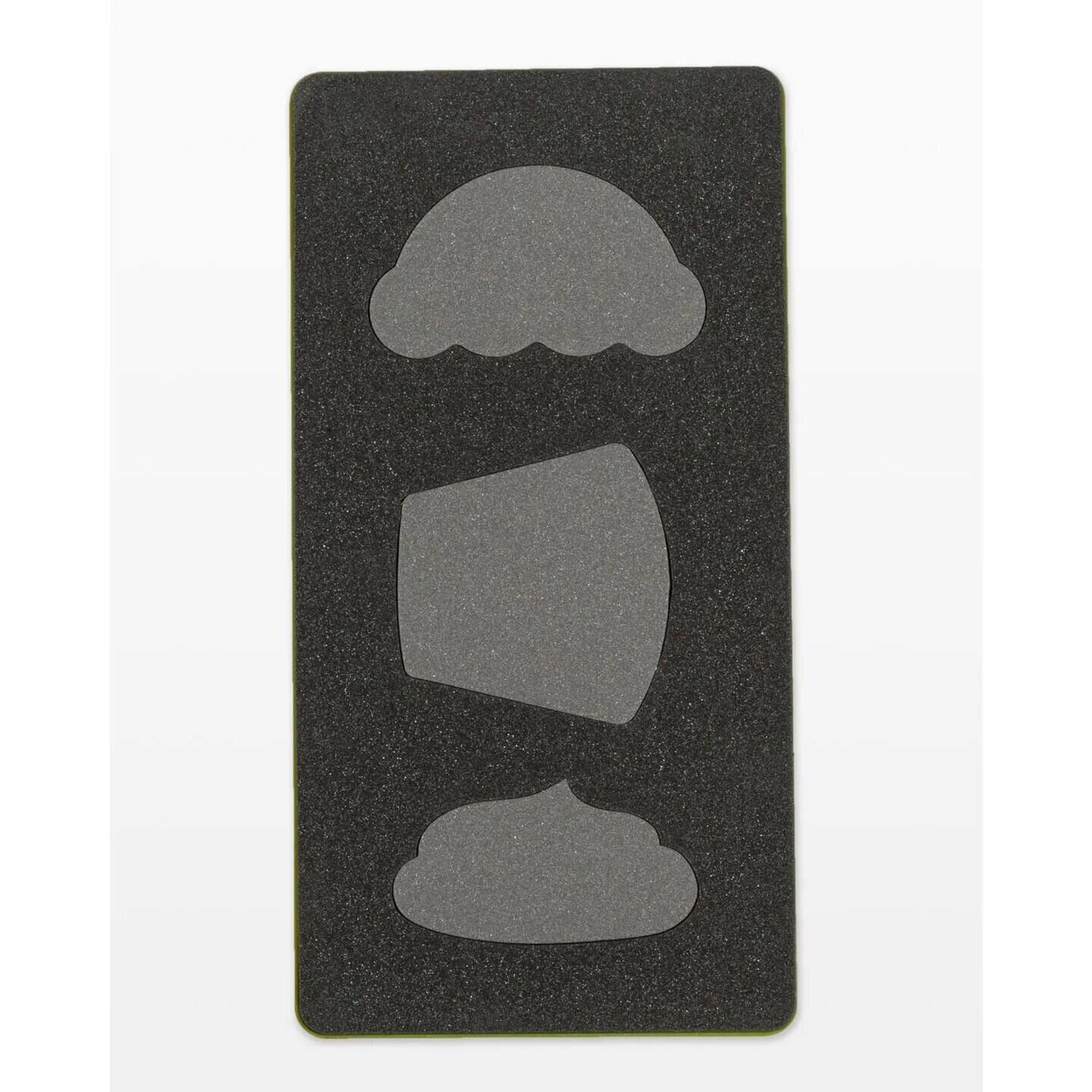 Back. AccuQuilt - GO! Fabric Cutting Dies, Cupcake - Multicolor.