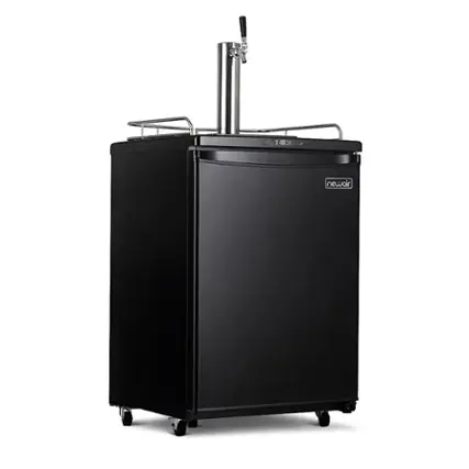 Front. NewAir - Single Tap Kegerator w/ Draft Beer Kit Included - Black.