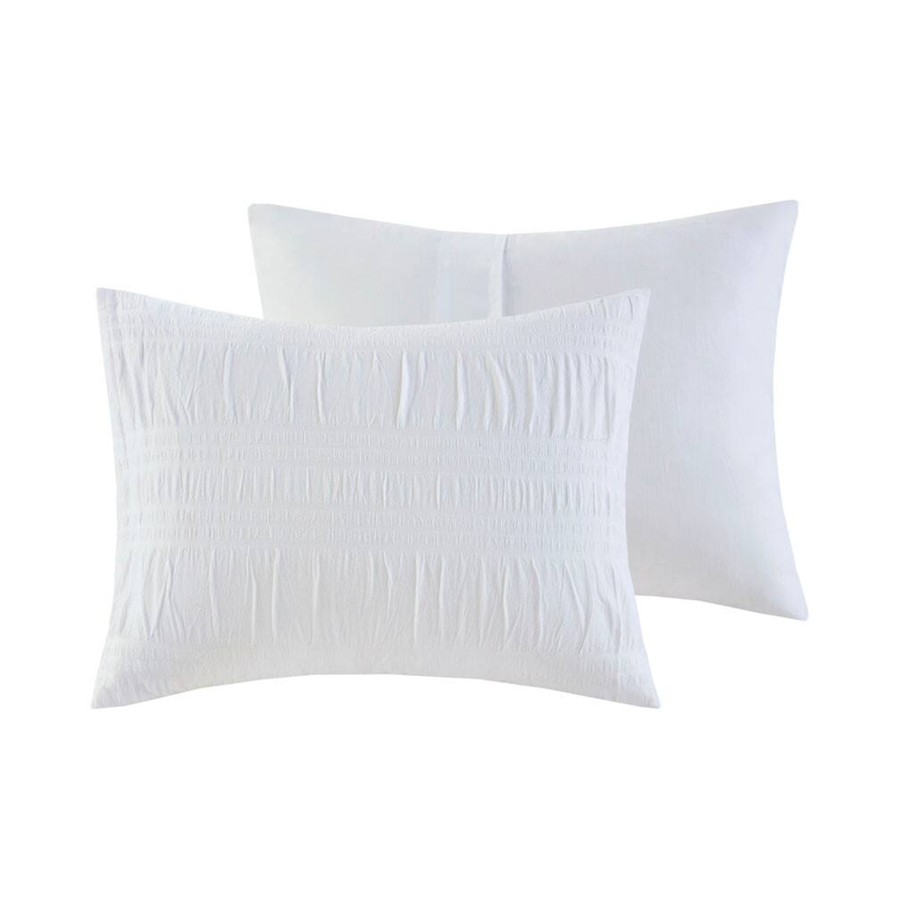 Alt View 4. Gracie Mills - Gracie Mills Stephenson Elegant Seersucker Stripe Duvet Cover Set - White.