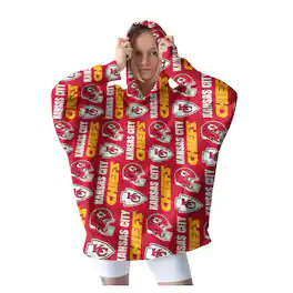 Pegasus - Kansas City Chiefs Homefield Repeat Logo Wearable Hooded Blanket - Multicolor