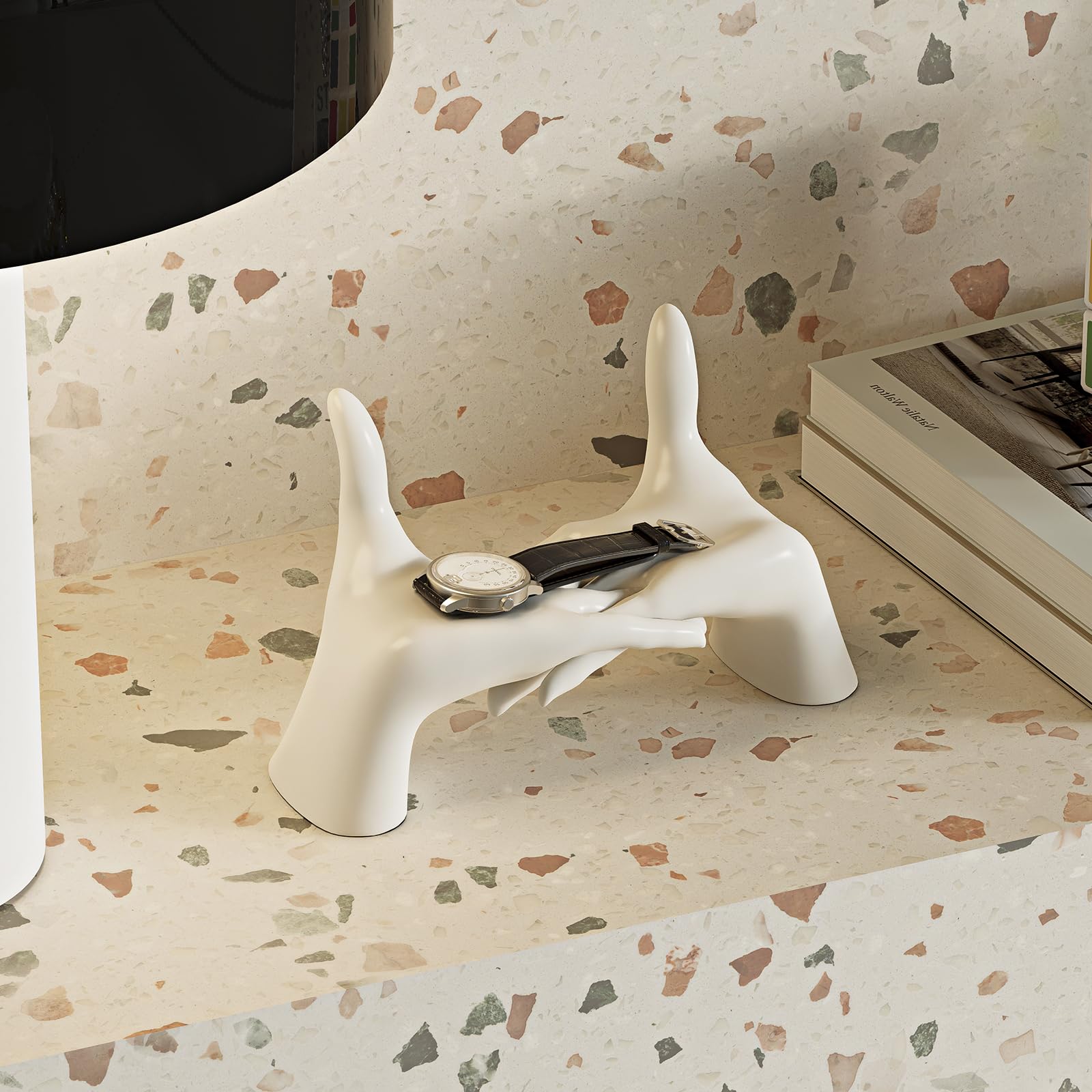 The text on the image reads: "HabaleeMton alitoe"