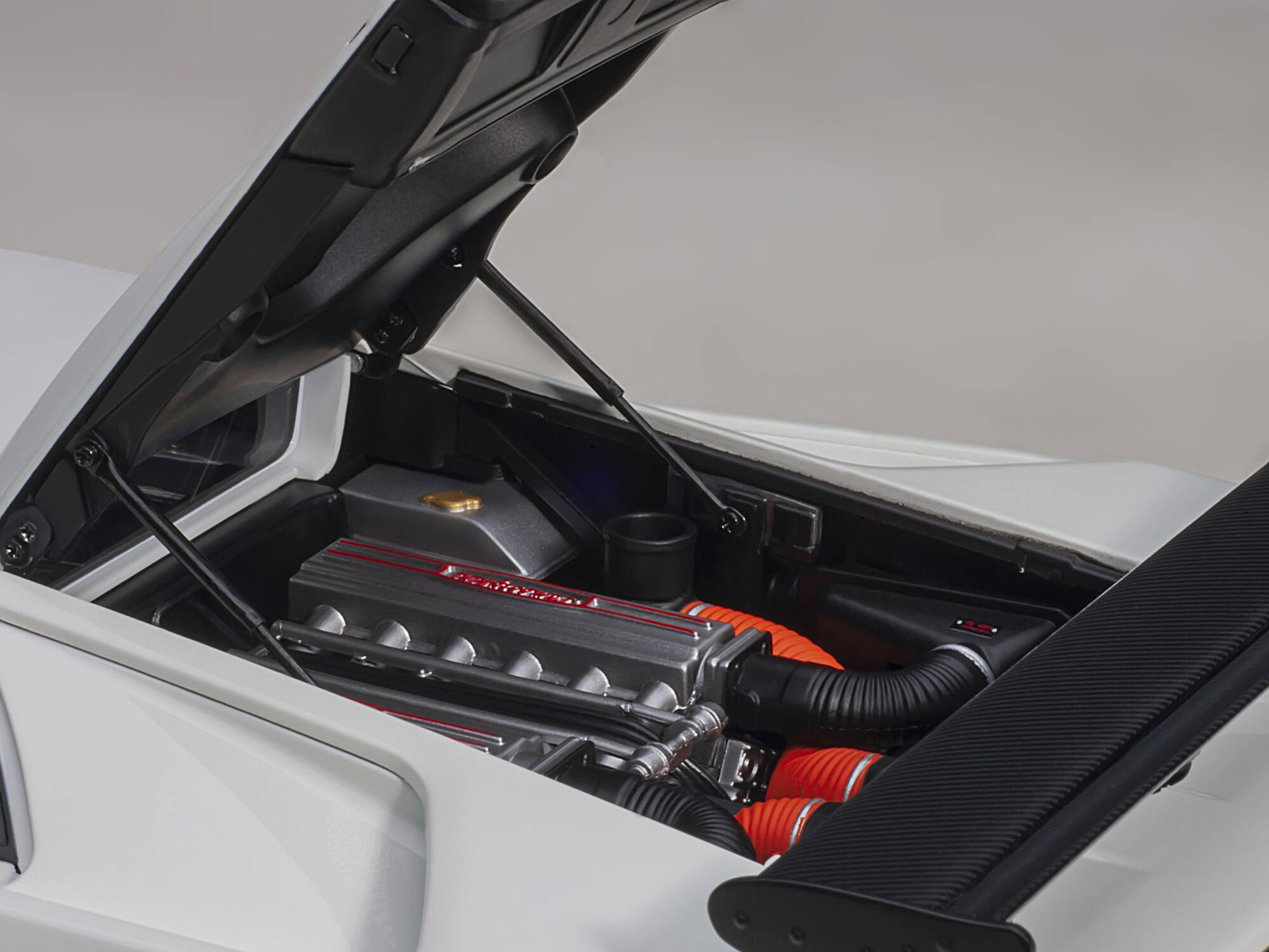 Alt View 4. Autoart - Lamborghini Diablo SV-R Impact White 1/18 Model Car by Autoart.