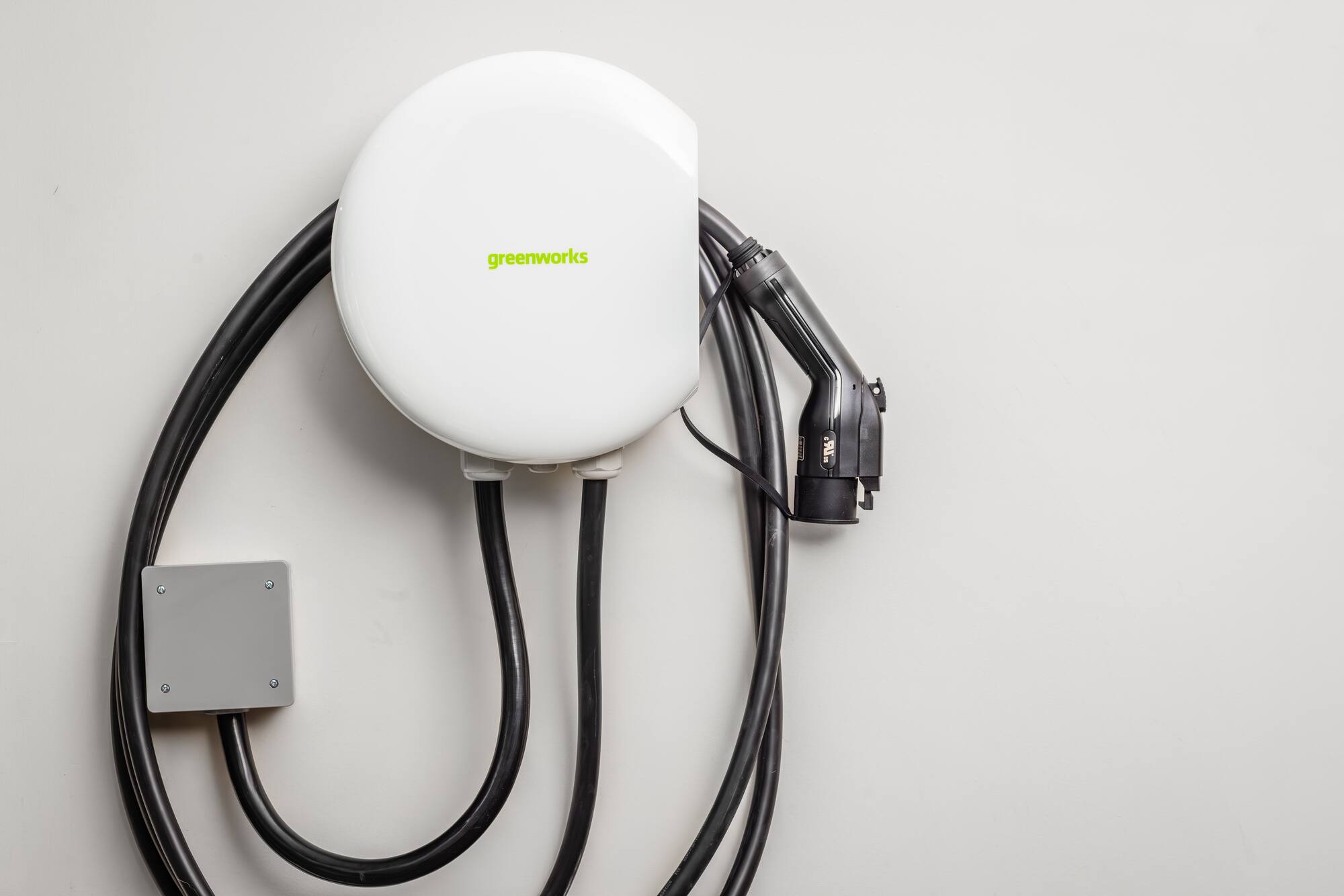 Alt View 11. Greenworks - Level 2 NEMA 14-50r Hardwired Electric Vehicle (EV) Charger-up to 48 Amps/ 240-Volts with 20-ft Cable - White.