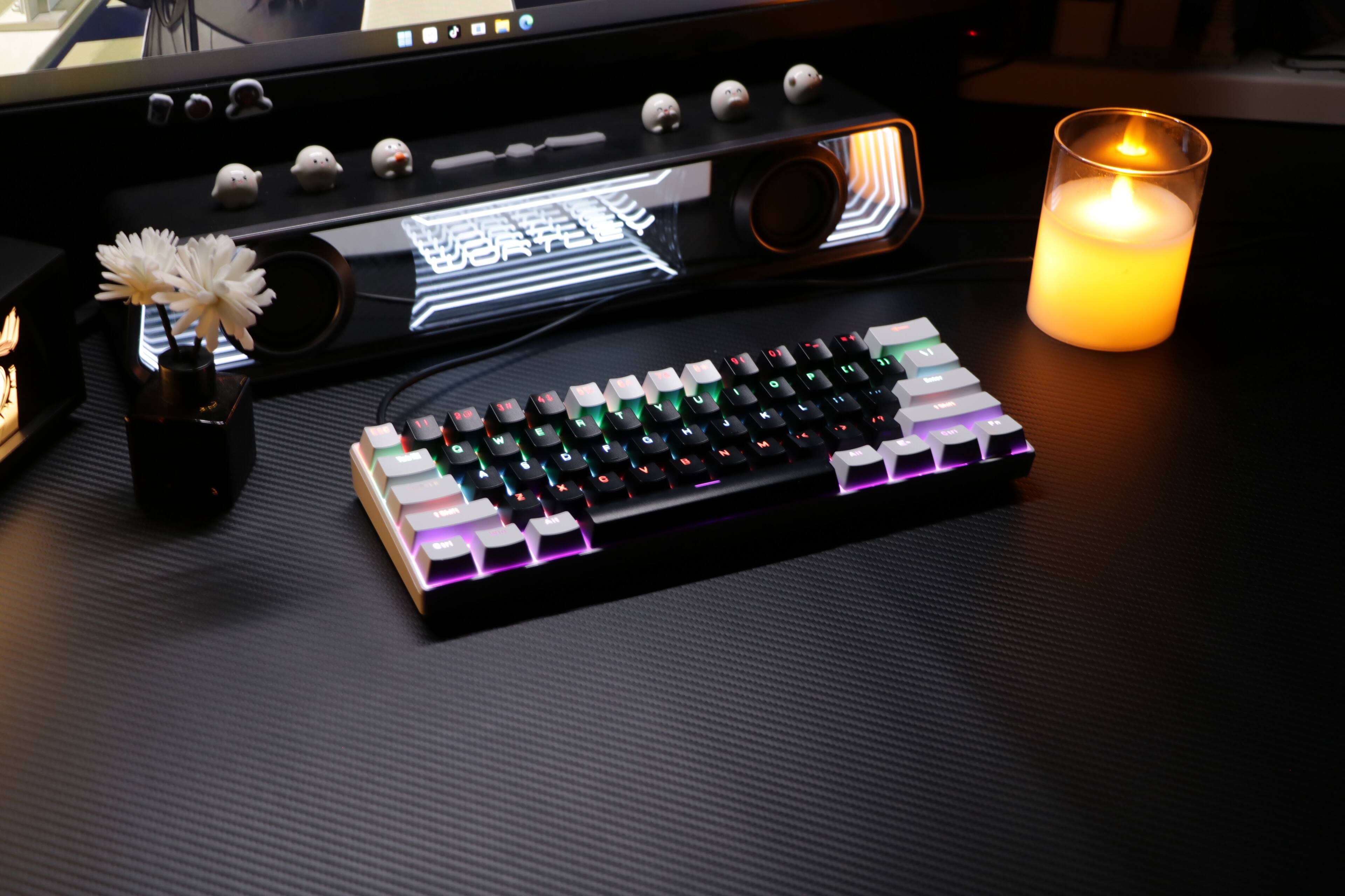 Alt View 3. Loheer - 60% Mechanical Gaming Keyboard - Wired RGB Red Switch Compact 61-Key Mini Keyboard for PC & Mac - White/Black.