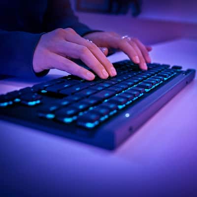 Logitech G515 LIGHTSPEED TKL Wireless Mechanical Linear (Red Logitech G515 LIGHTSPEED TKL Wireless Mechanical Linear (Red