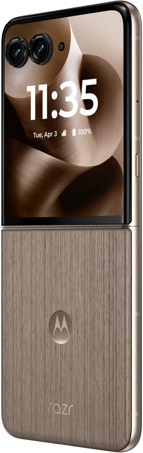 The time displayed on the phone is 11:35.