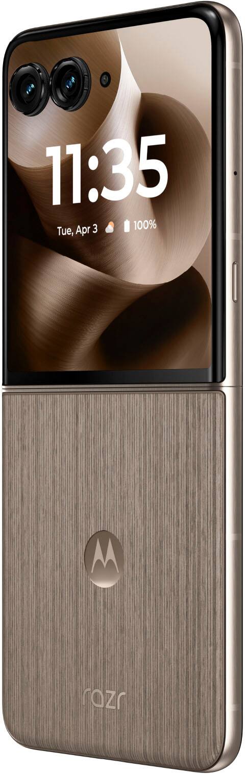 The time displayed on the phone is 11:35.