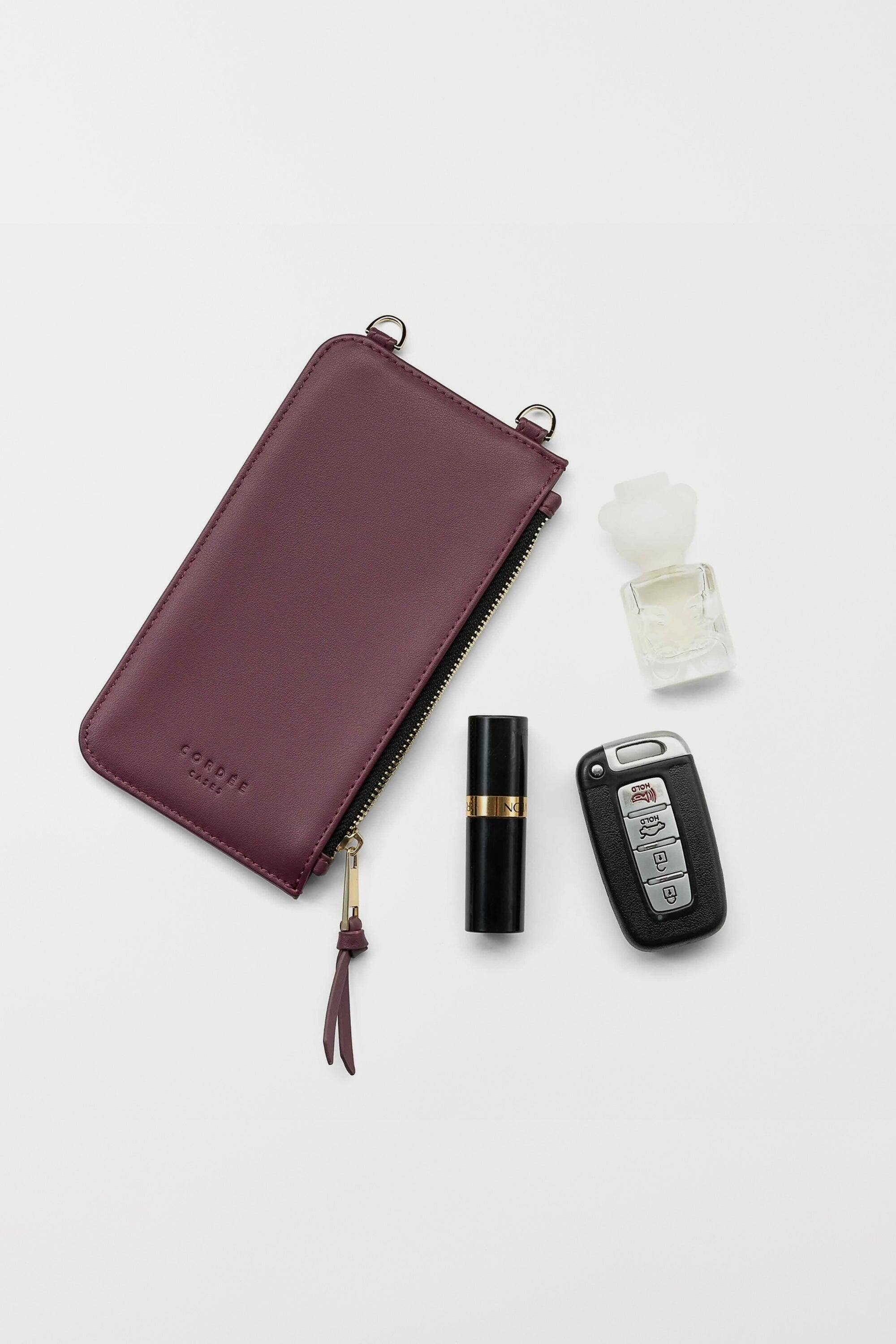 CORDEE CACES COM HOLD 1