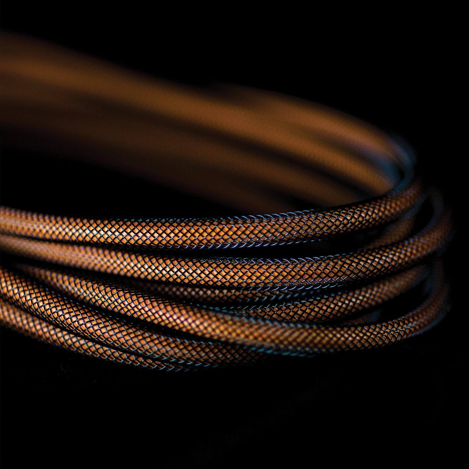 Left. ToughTested - Toughtested Tt-pc8-c2c Usb-c To Usb-c Cable, 8 Feet - black.