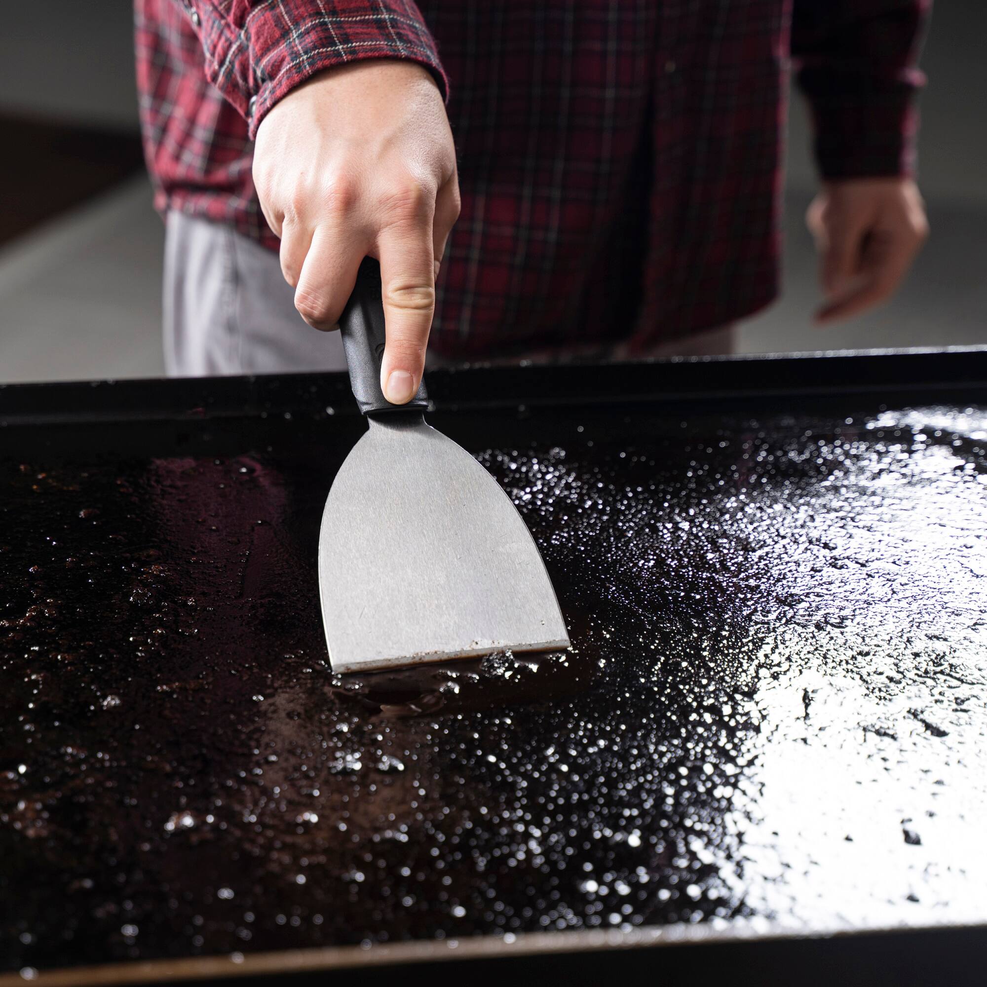 Alt View 13. Blackstone - Blackstone Griddle Essentials 8 Piece Cleaning Kit - Silver.